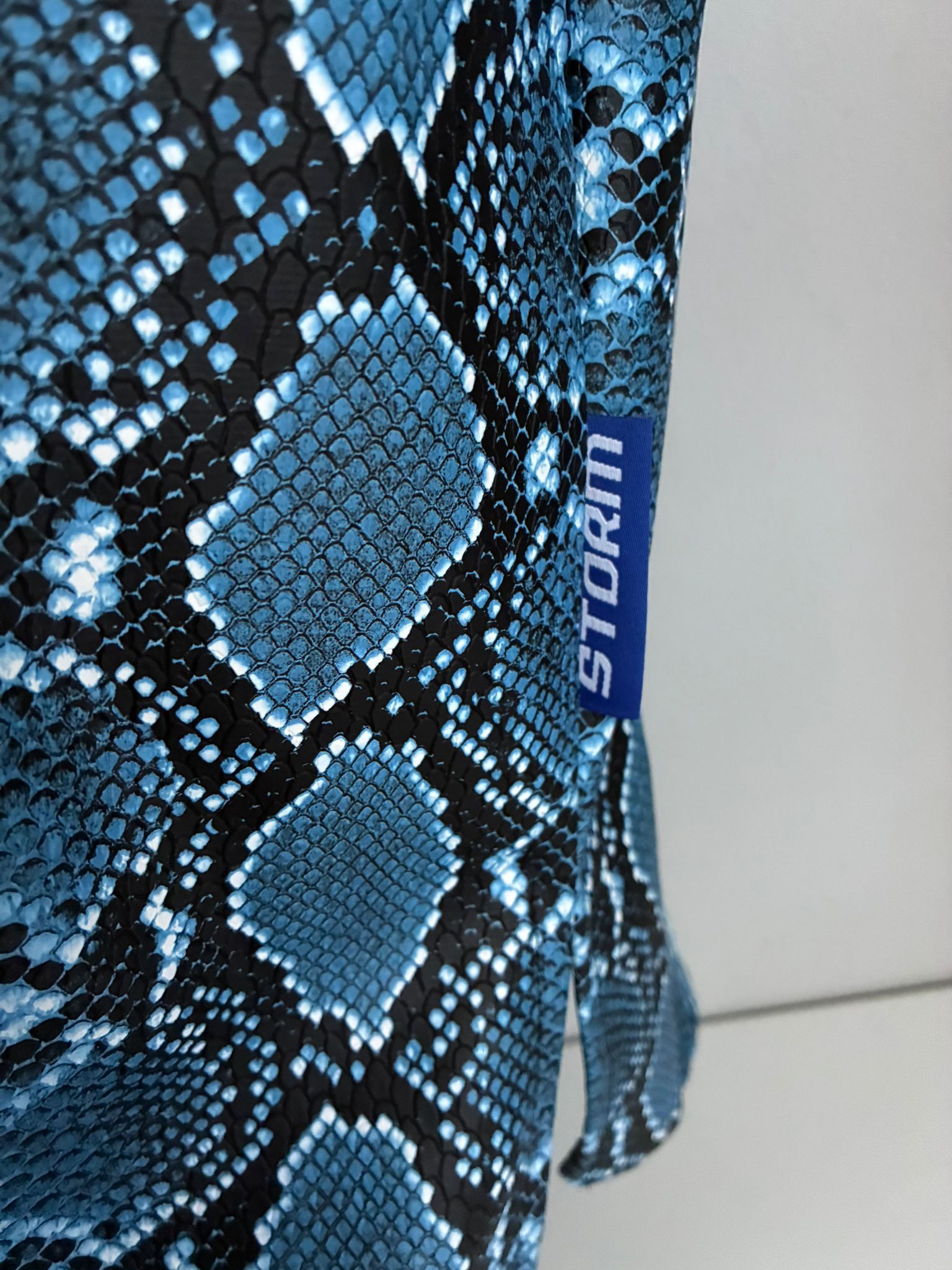 Designer Mykonos snake skin shirt Nikolaj Storm abstract art oversize Size US L / EU 52-54 / 3 - 13 Thumbnail