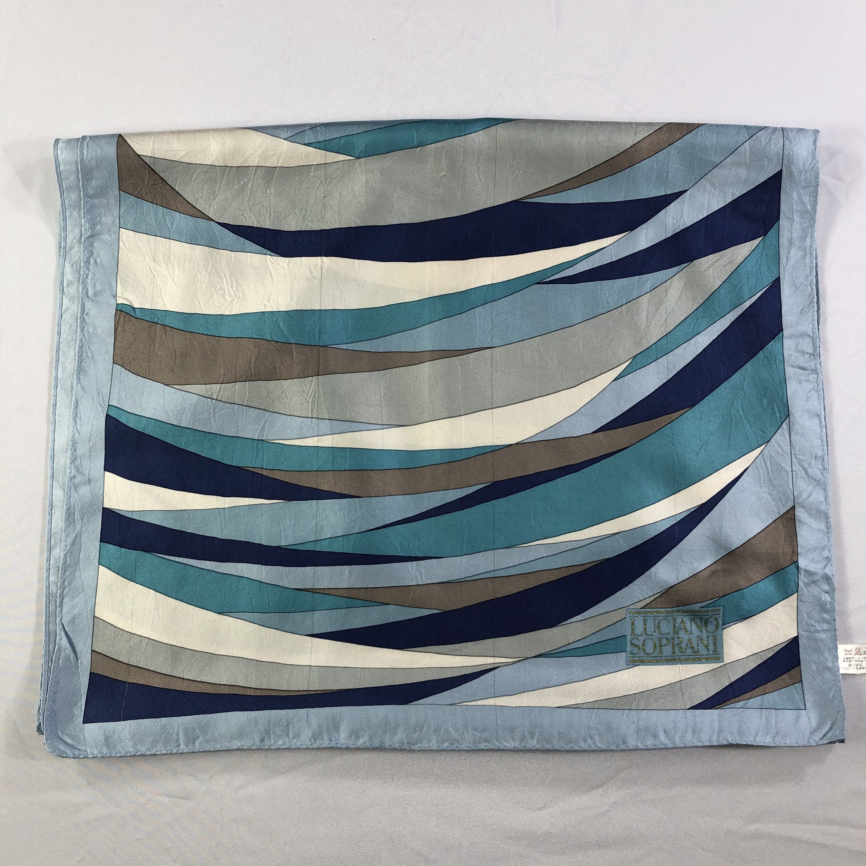Vintage Vintage Luciano Soprani Silk Scarf Size ONE SIZE - 3 Thumbnail