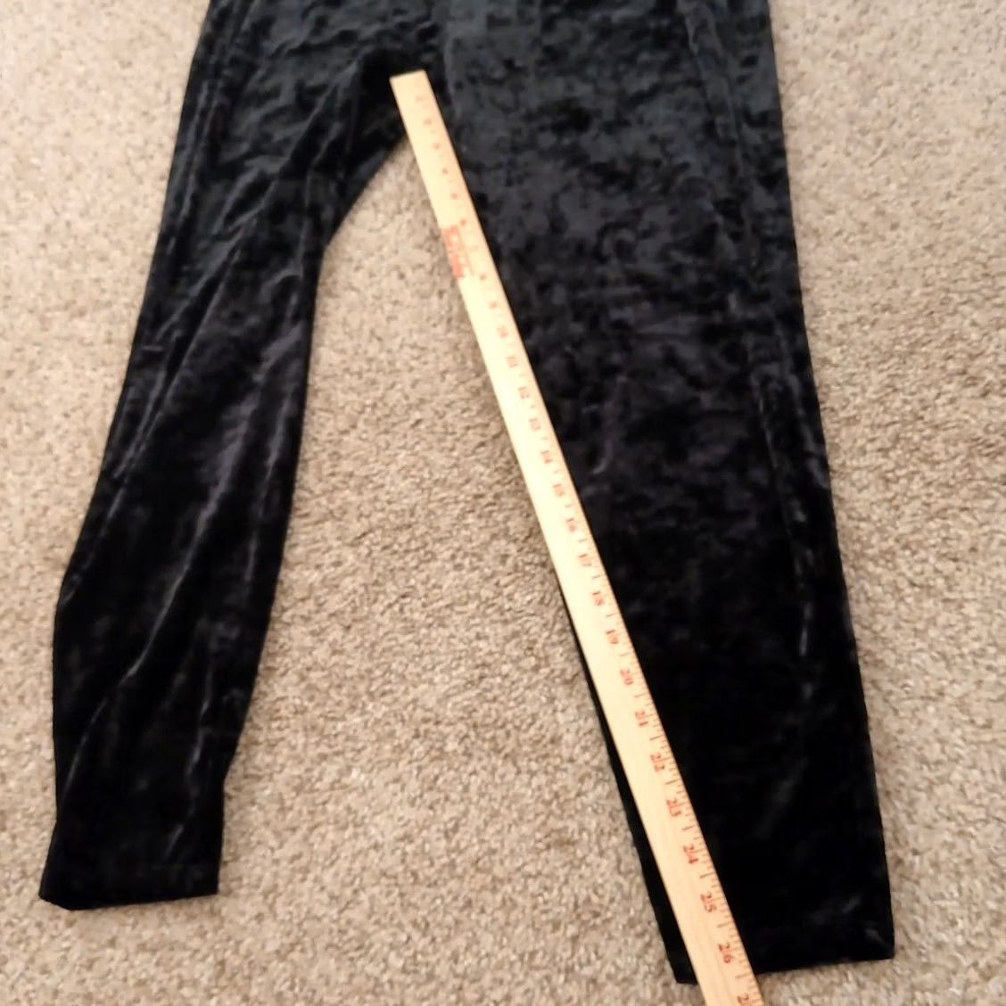 Torrid Torrid Pants Womens Pant Black Velour Ankle Pull On Pockets 30x26 Mid Rise 2 Regular Inseam 26" Size 26" / US 2 / IT 38 - 5 Thumbnail