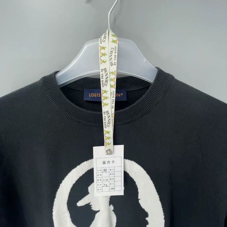 Louis Vuitton Louis Vuitton Black letter portrait knitted short sleeve 25 Size US M / EU 48-50 / 2 - 5 Thumbnail
