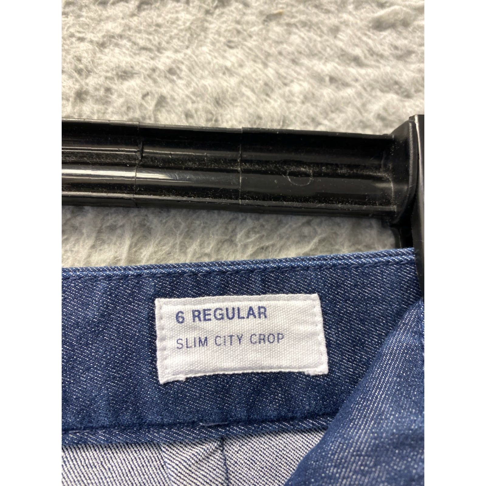 Gap Gap Women's Jeans Straight 6 Regular Blue Zipper Inseam 26 Mid Rise Cotton Polyester Spandex Solid Dark Front Flat Size 6 32X26 142-48 Size 28" / US 6 / IT 42 - 4 Thumbnail
