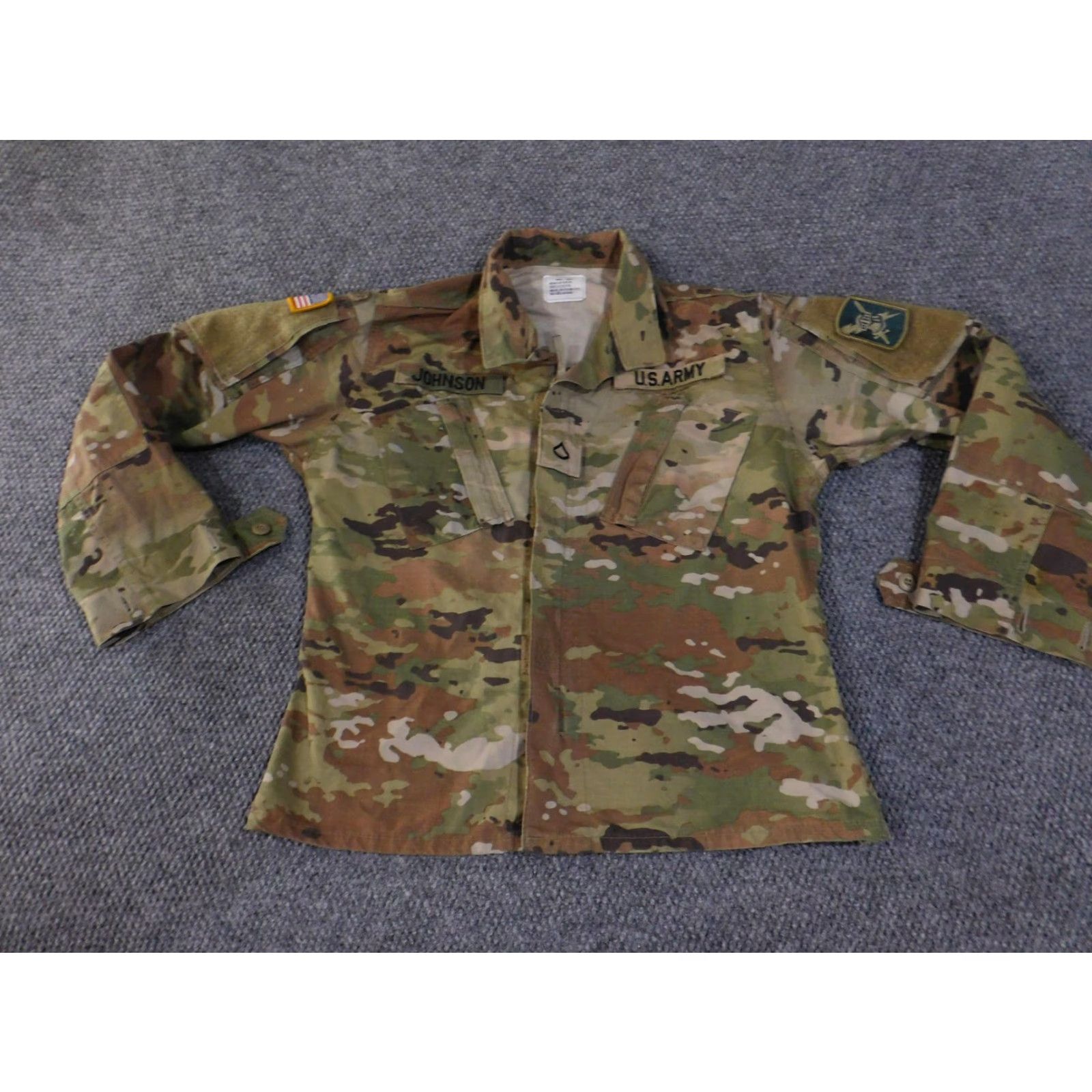 Vintage VINTAGE US Army ACU OCP Jacket Womens Small Short Camouflage Insect Shield Coat NSN Size 28" / US 6 / IT 42 - 2 Thumbnail