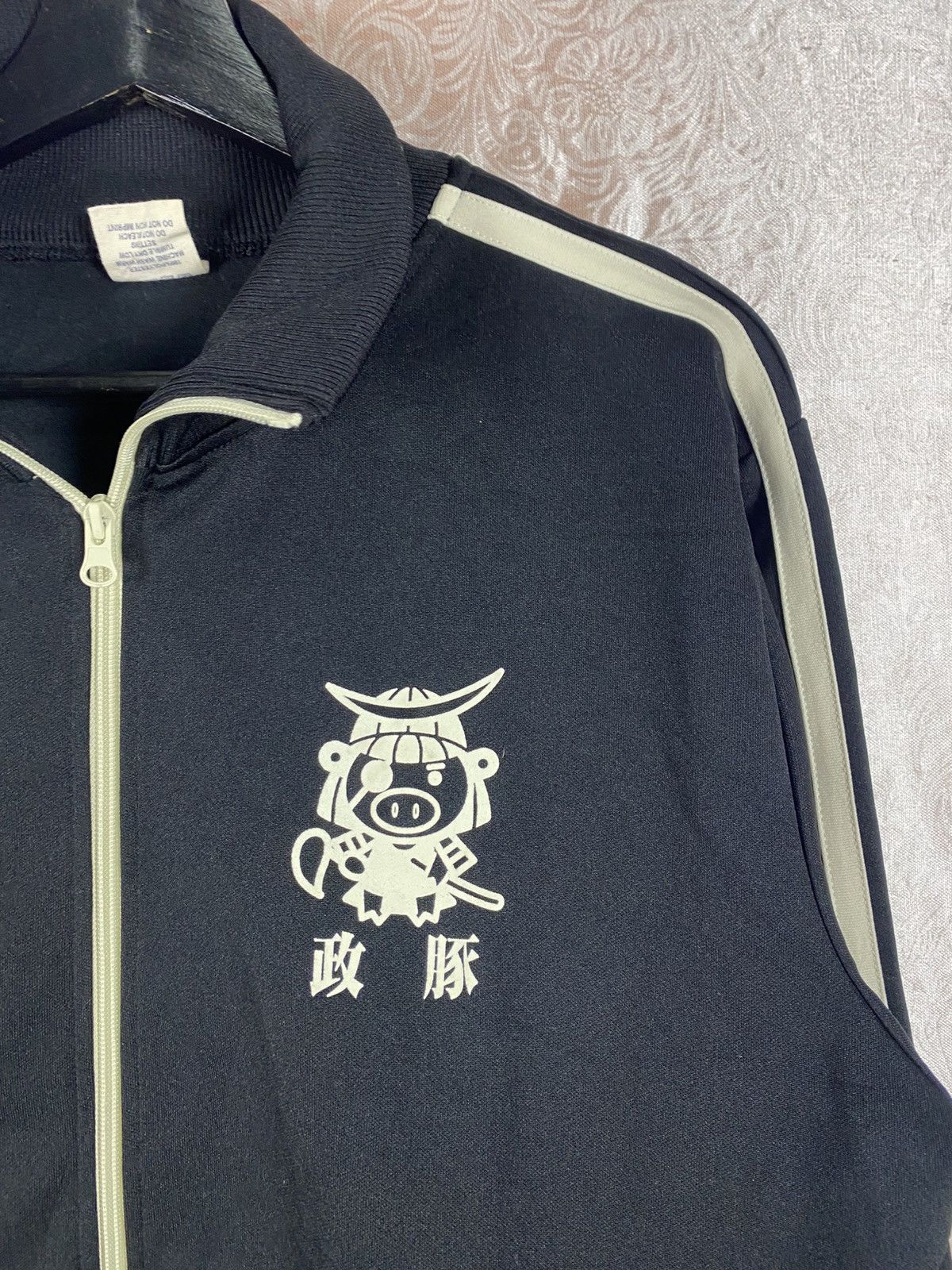 Japanese Brand Japanese Samurai Graphic Track Jacket Black Streetwear Size US XL / EU 56 / 4 - 6 Thumbnail