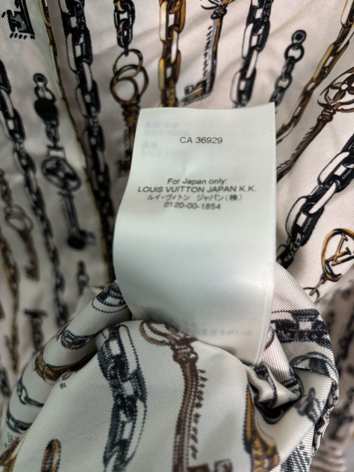 Louis Vuitton Louis Vuitton Silk Monogram Button Up Sz 36 Size US S / EU 44-46 / 1 - 9 Thumbnail