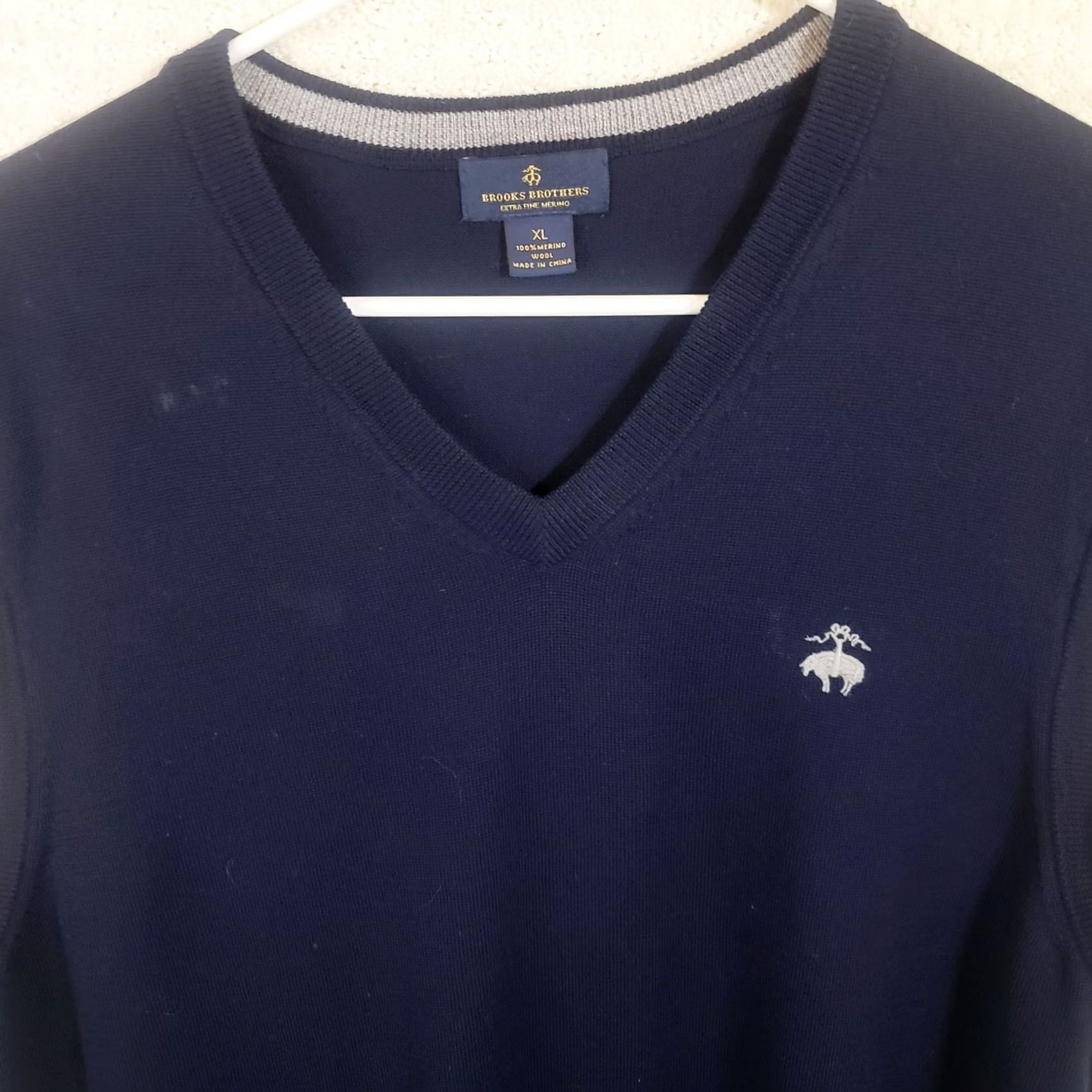 Brooks Brothers Brooks Brothers 100% Merino Wool Navy V-neck Sweater Vest Mens XL Solid Knit Sleeveless Classic Pattern Vintage: No Size US XL / EU 56 / 4 - 3 Thumbnail