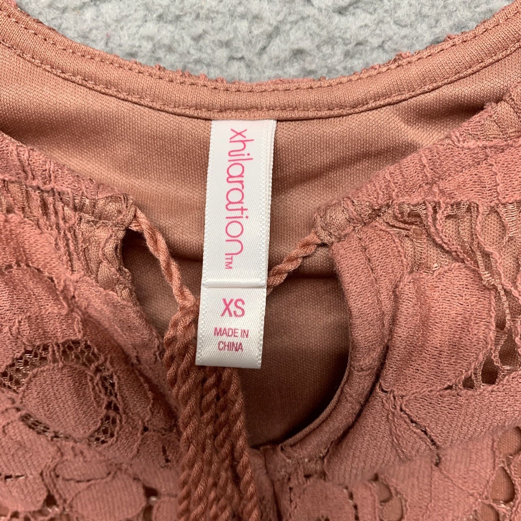 Vintage Xhilaration Dress Women’s XS Lacy Knee Length Dusty Rose Lined Off Shoulders Size XS / US 0-2 / IT 36-38 - 7 Thumbnail