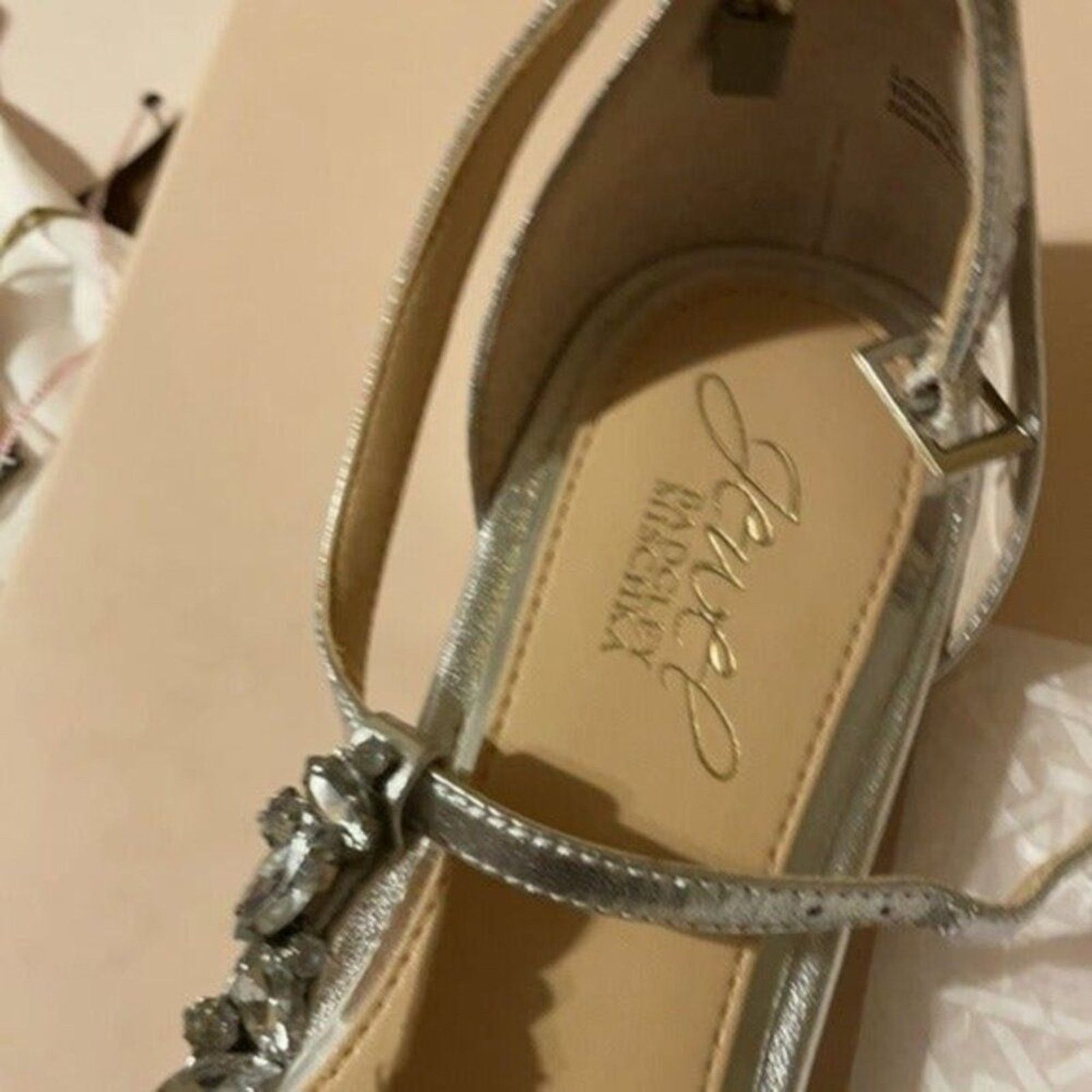 Badgley Mischka Badgley Mischka Metallic and rhinestone sandals silver 7.5 Size US 7.5 / IT 37.5 - 4 Thumbnail