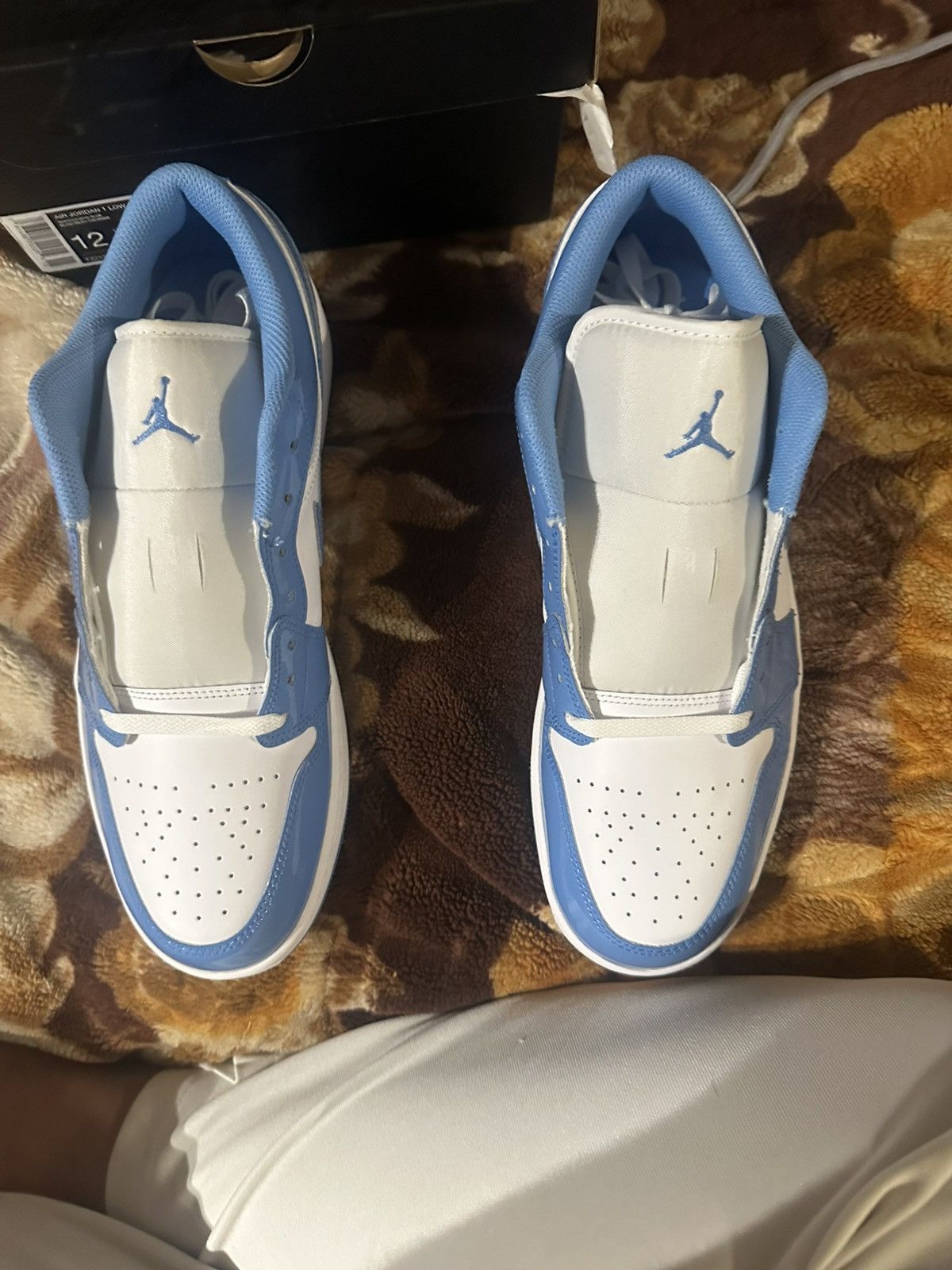 Nike Air Jordan 1 low se ‘legend blue’ Size US 12 / EU 45 - 6 Thumbnail