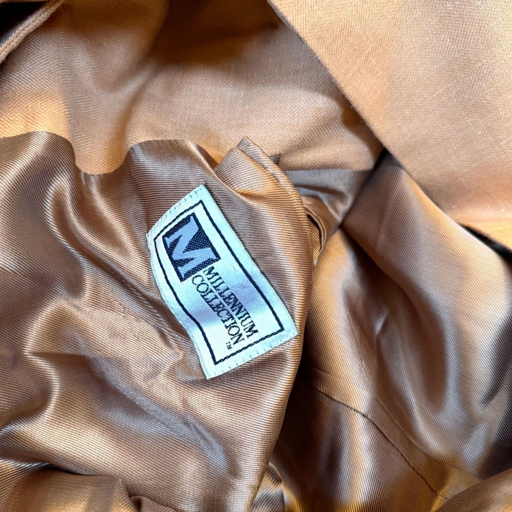 Vintage Millennium Collection Blazer Mens 46 Regular Orange Wool Silk Linen Three Button Blazer Mens Regular 46 Orange Wool Silk Linen Three Button Size 46R - 3 Thumbnail