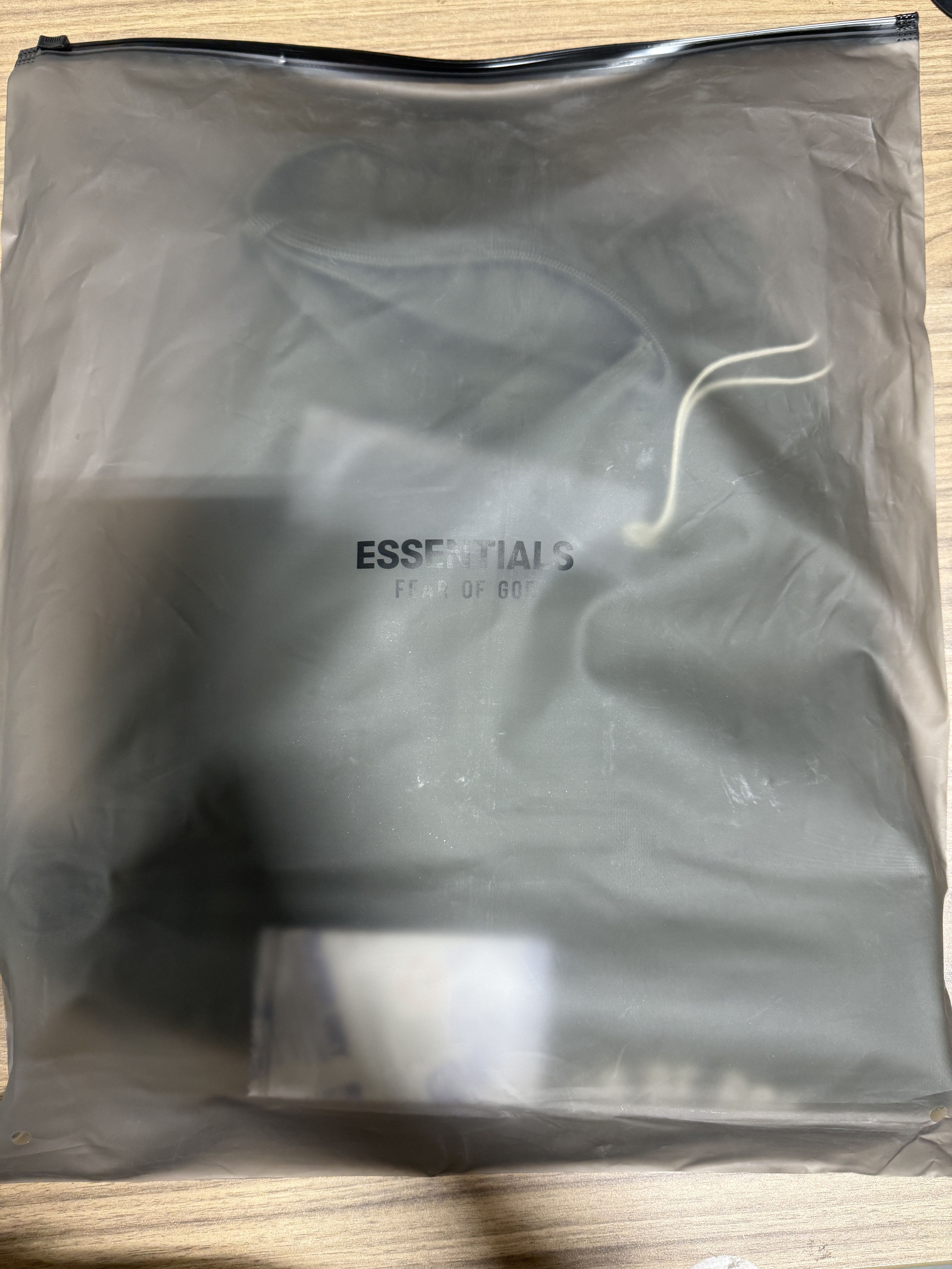 Essentials Fear of God Essentials Fleece Soccer Short Military Size XS Size US 30 / EU 46 - 3 Thumbnail