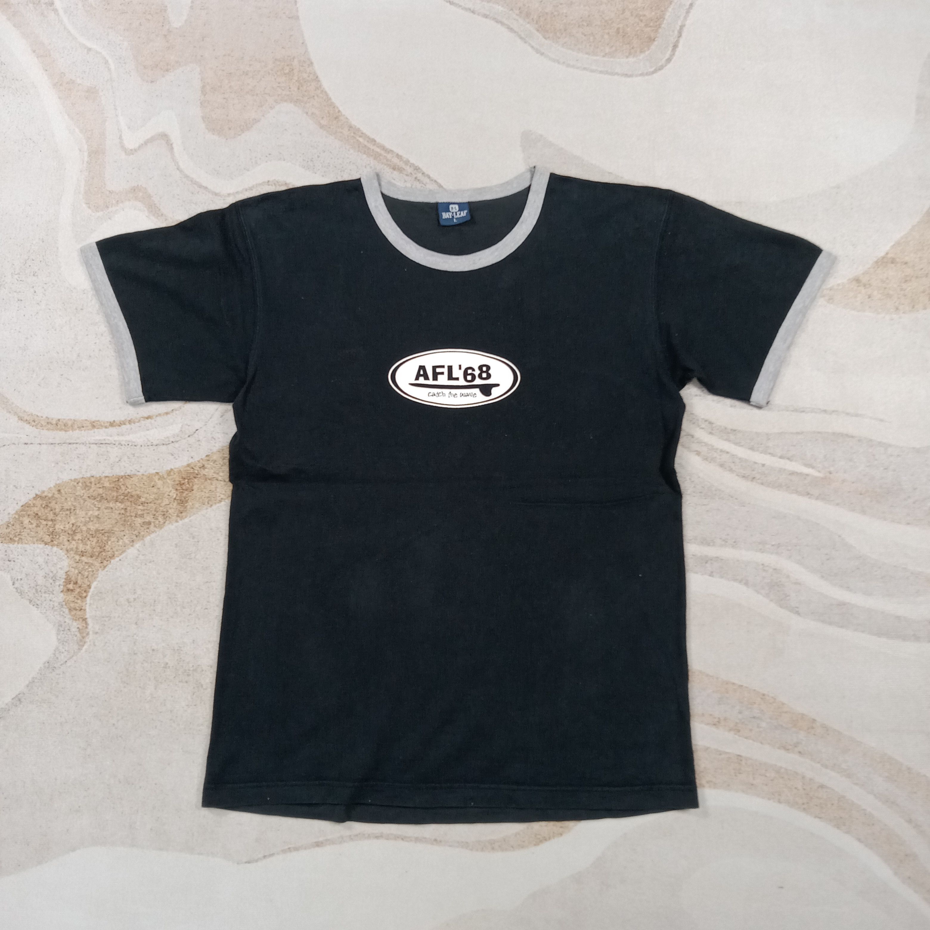 Vintage Bay Leaf Surf AFL `68 Surfing Graphic Tshirt C276N68 Size US M / EU 48-50 / 2 - 3 Thumbnail
