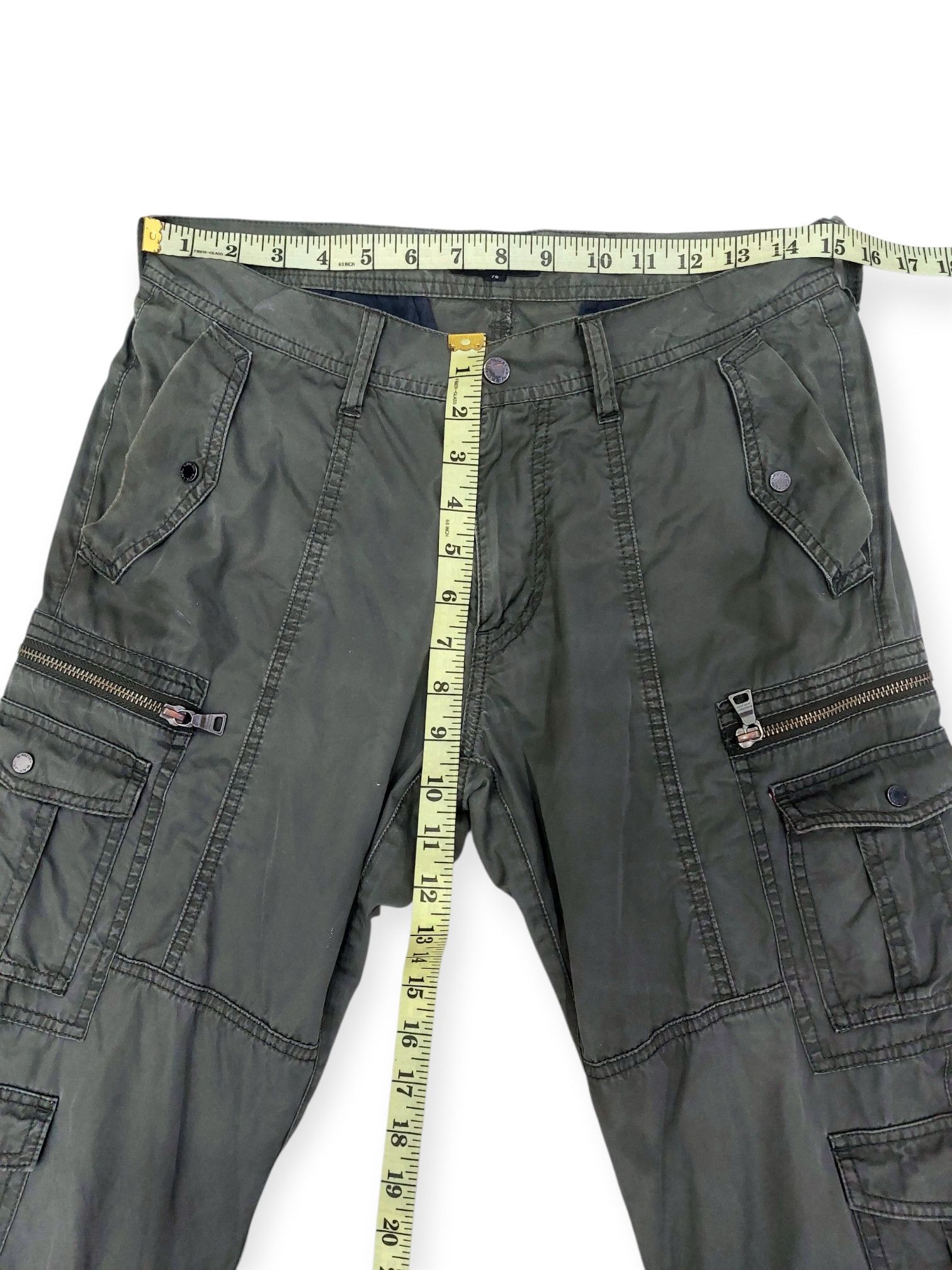 Burberry Japanese Y2K Burberry Black Label Multipocket Cargo Pants Size US 30 / EU 46 - 19 Thumbnail