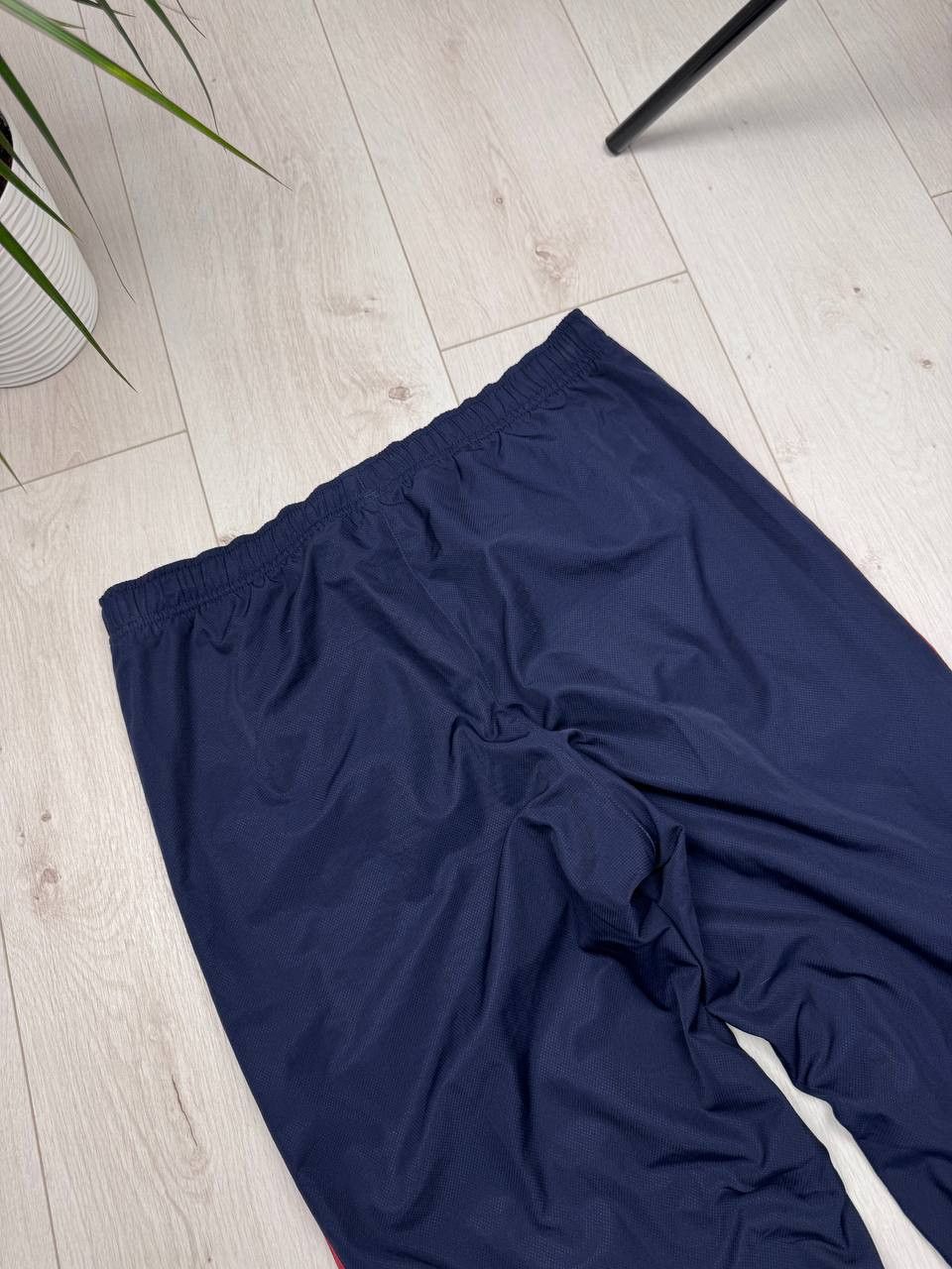 Lacoste Vintage Lacoste Nylon Track Pants Sportswear Size M Size US 30 / EU 46 - 7 Thumbnail