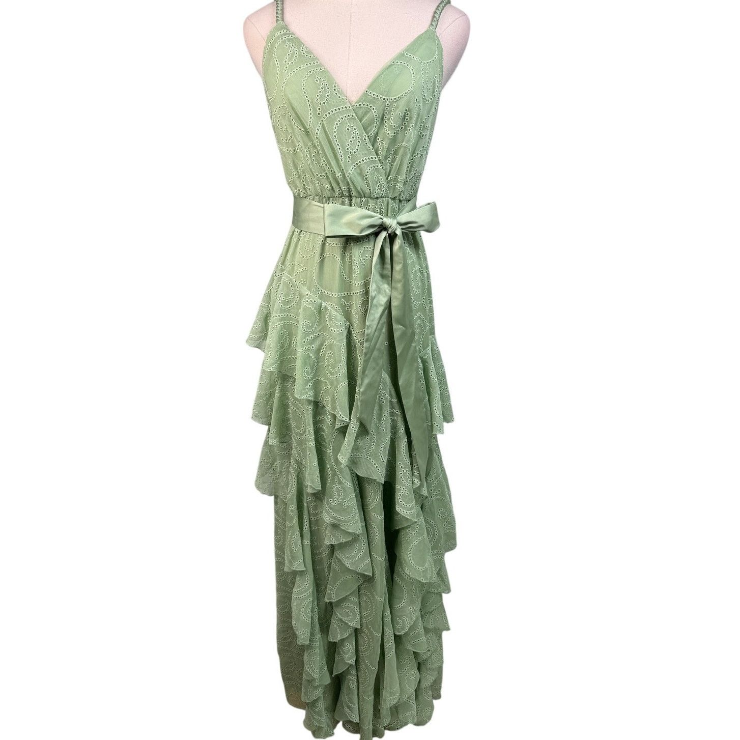 Alice + Olivia Alice + Olivia Emelia Eyelet Ruffle Maxi Dress green Size 0 Size XS / US 0-2 / IT 36-38 - 6 Thumbnail