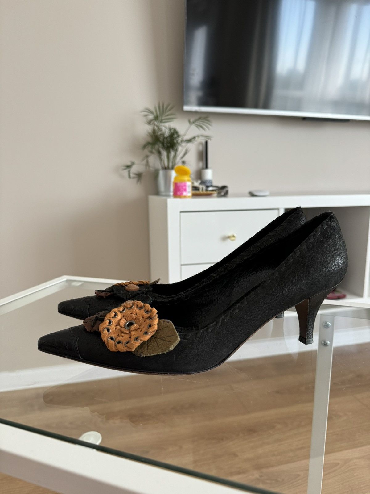 Prada Prada heels shoes black with flowers Italy vintage rare Size US 7.5 / IT 37.5 - 3 Thumbnail