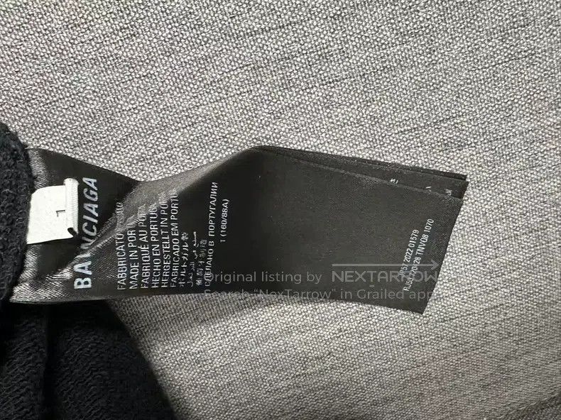 Balenciaga Balenciaga Best-Selling Full Print Logo Hoodie Size US S / EU 44-46 / 1 - 4 Thumbnail