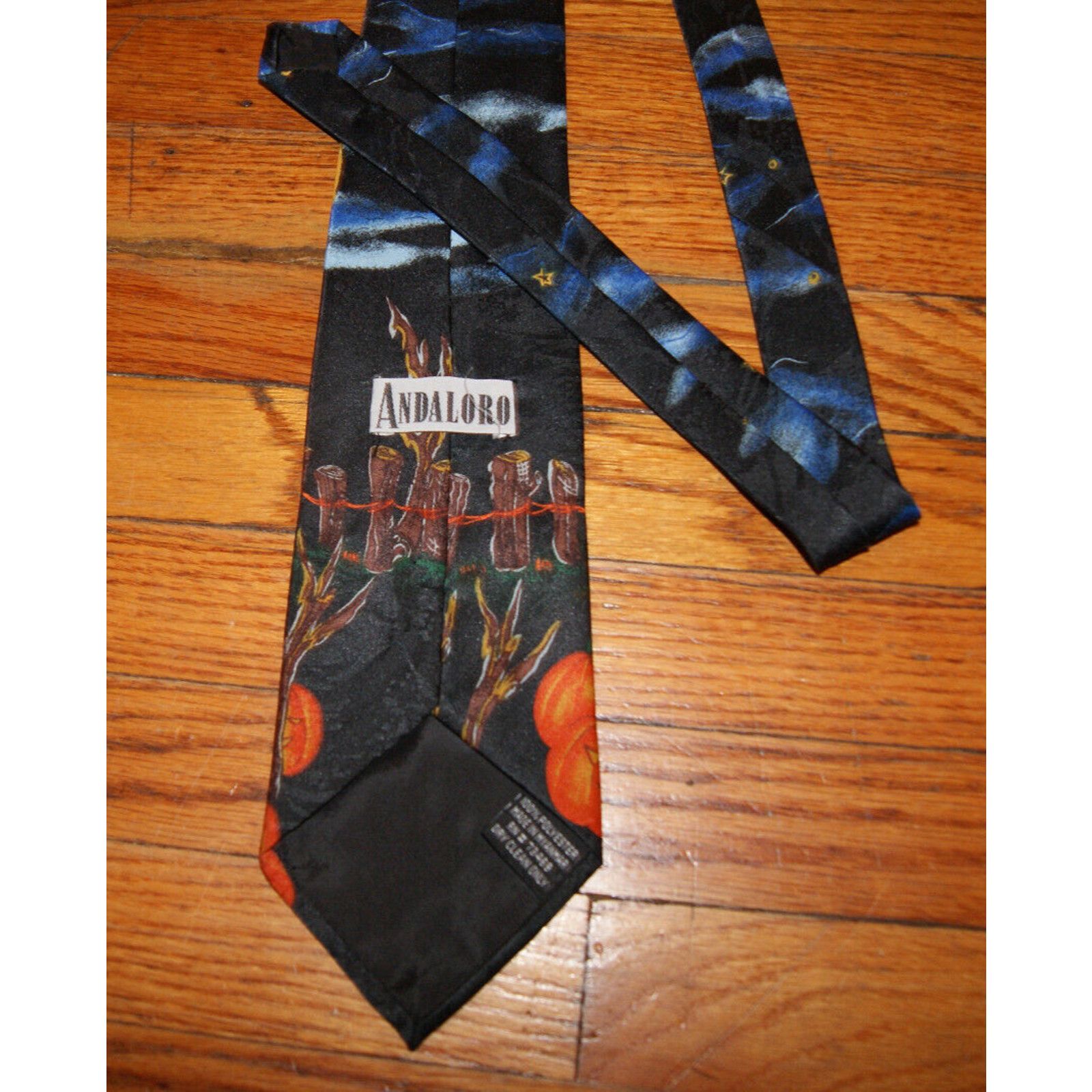 Other VTG ADDICTION Hand Made Silk Halloween Tie Witch Cat Bats Size ONE SIZE - 3 Thumbnail