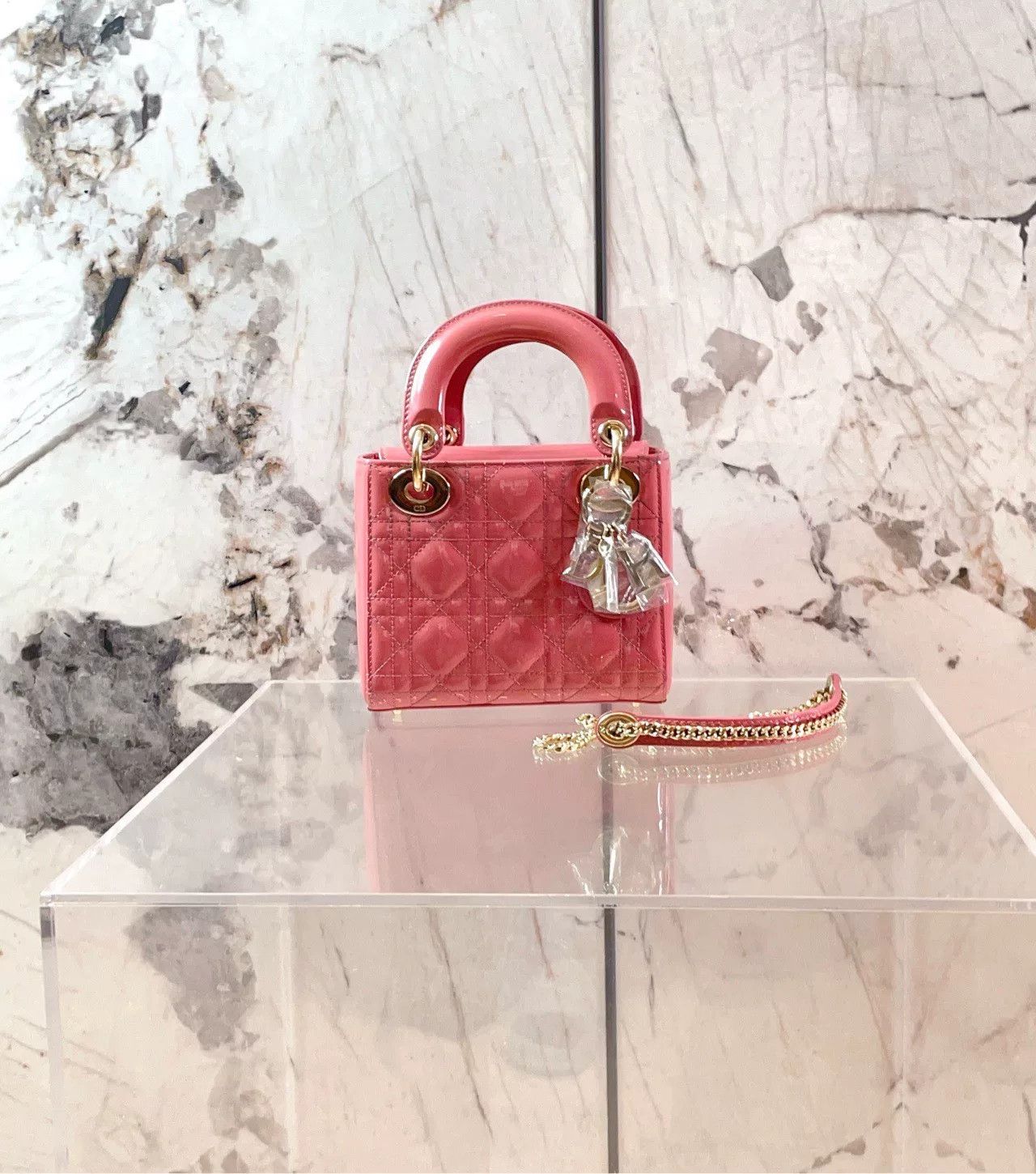 Dior Pre-loved Bag Very good condition Size ONE SIZE - 1 Thumbnail