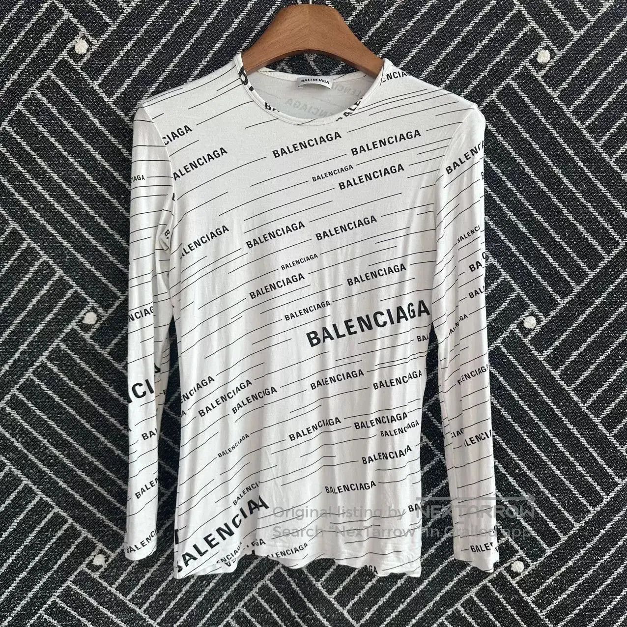 Balenciaga Balenciaga White All-Over Print Long-Sleeve T-Shirt. Size US M / EU 48-50 / 2 - 1 Thumbnail