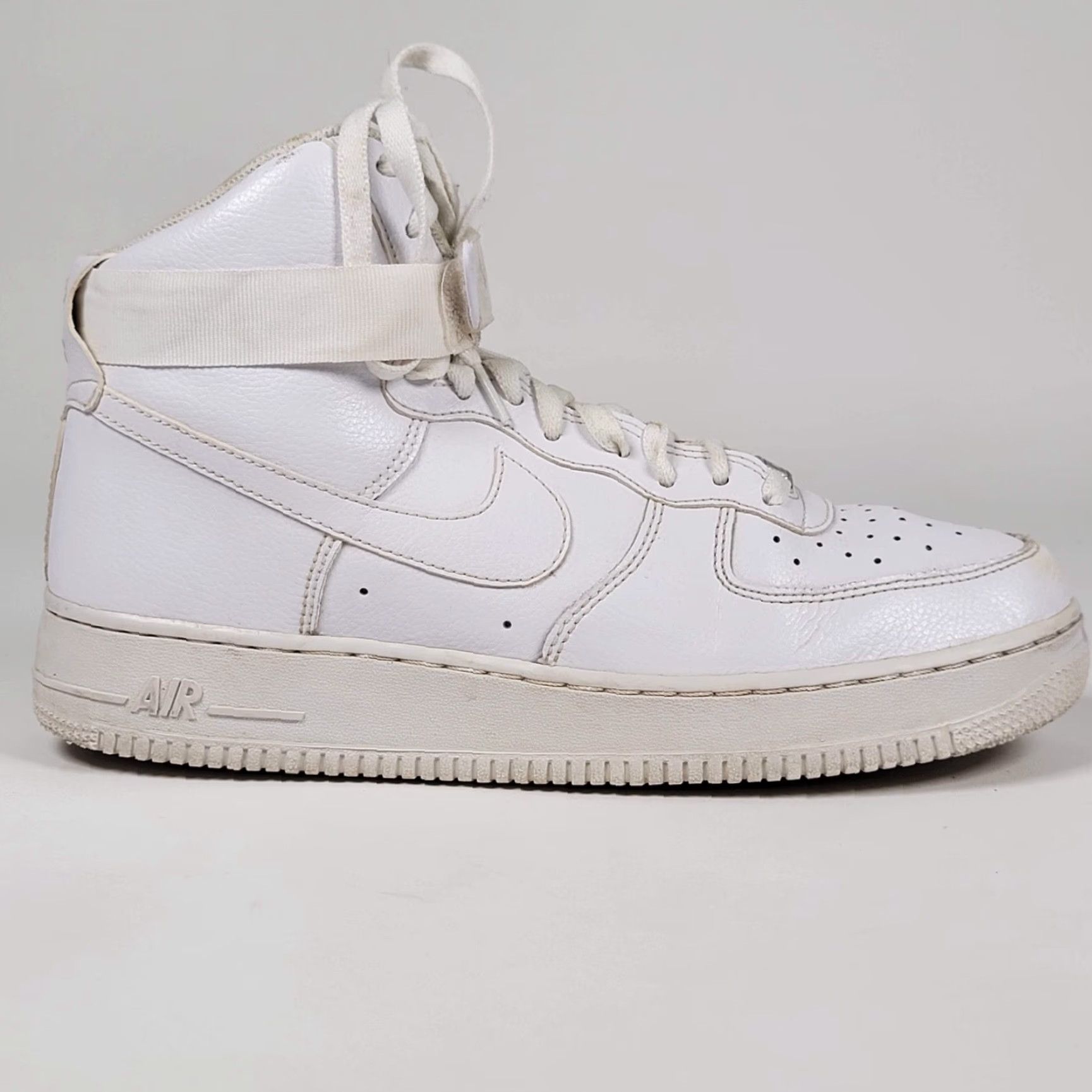 Nike Nike Air Force 1 High ’07 Mens Size 10.5 US 44.5 E White Leather Sneakers Kid/Adult? Size US 11 / EU 44 - 4 Thumbnail