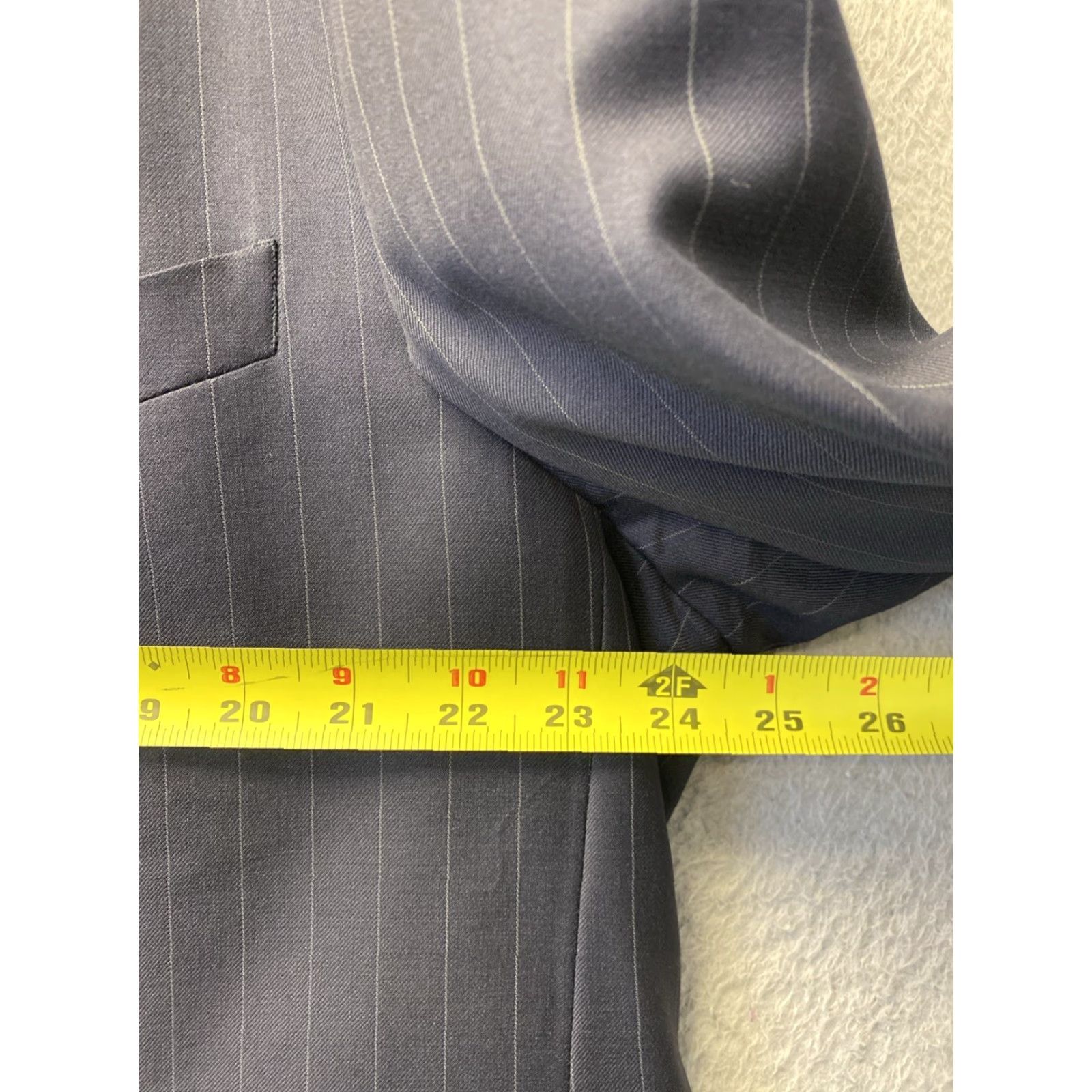 Joseph Abboud Joseph Abboud Navy Blue Pinstripe Suit 2 Piece 48R Regular Fit Mens Size 48R - 4 Thumbnail