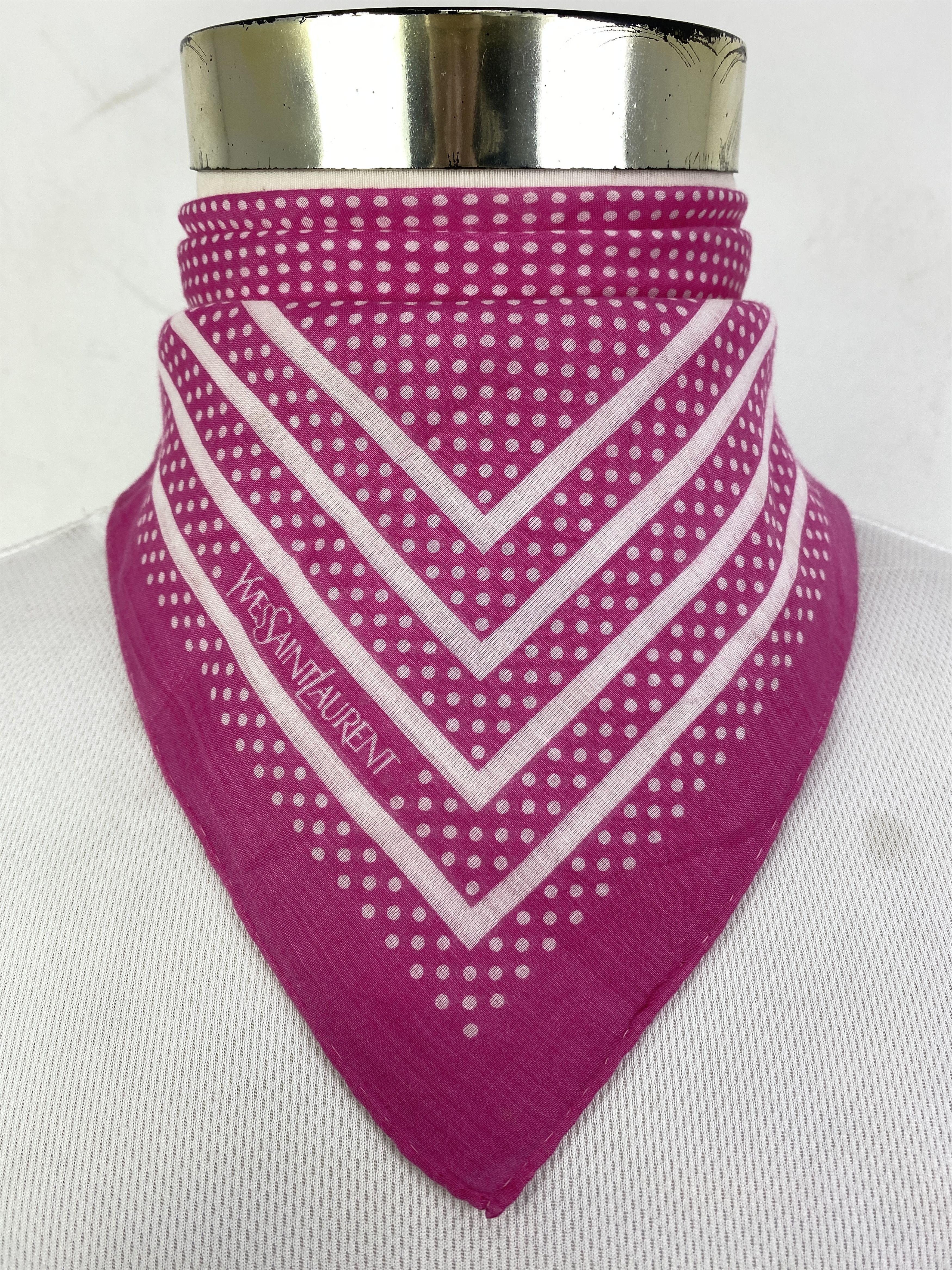 Yves Saint Laurent Yves Saint Laurent Handkerchief / Neckerchief HKC0839 Size ONE SIZE - 1 Thumbnail