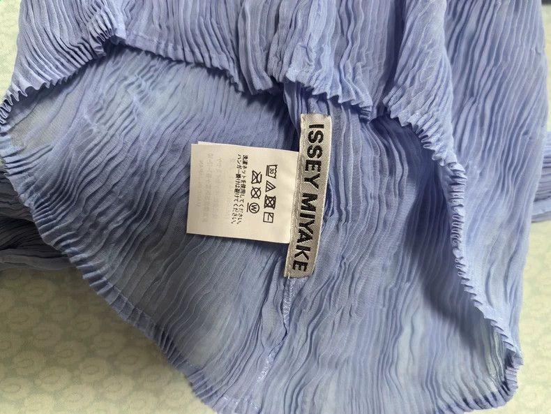 Issey Miyake Issey Miyake Pleated Blue Top-2508 Size XXS / US 00 / IT 34 - 3 Thumbnail