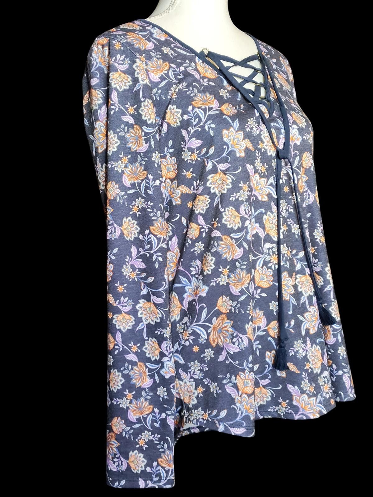 Other Xhilaration Women's Floral Lace-Up Long Sleeve Blouse Size S / US 4 / IT 40 - 3 Thumbnail