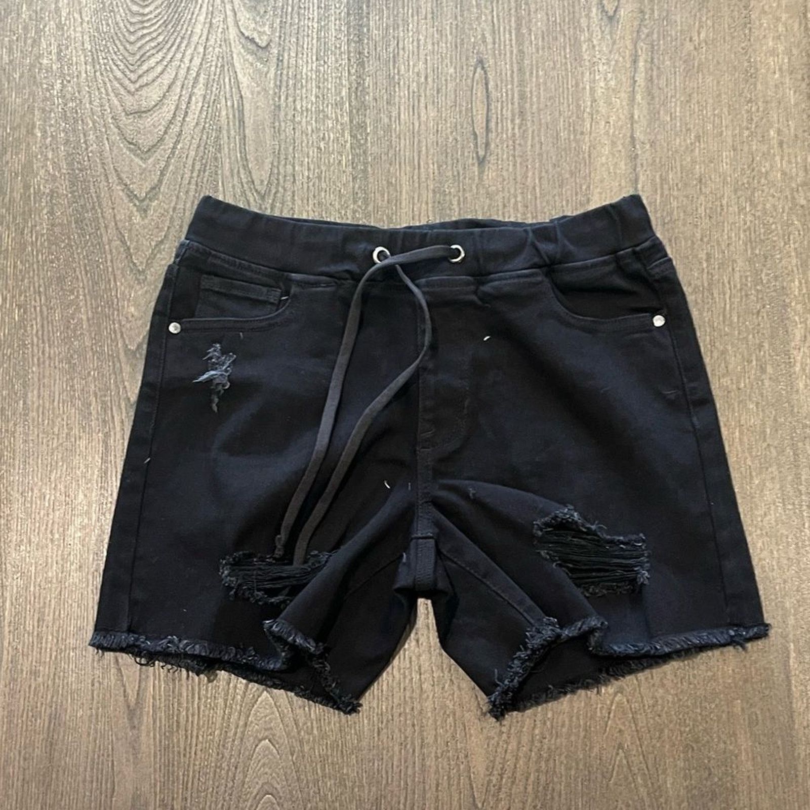 Guess NWOT Guess Black Distressed Denim Shorts Drawstring Size M Size 28" / US 6 / IT 42 - 1 Thumbnail