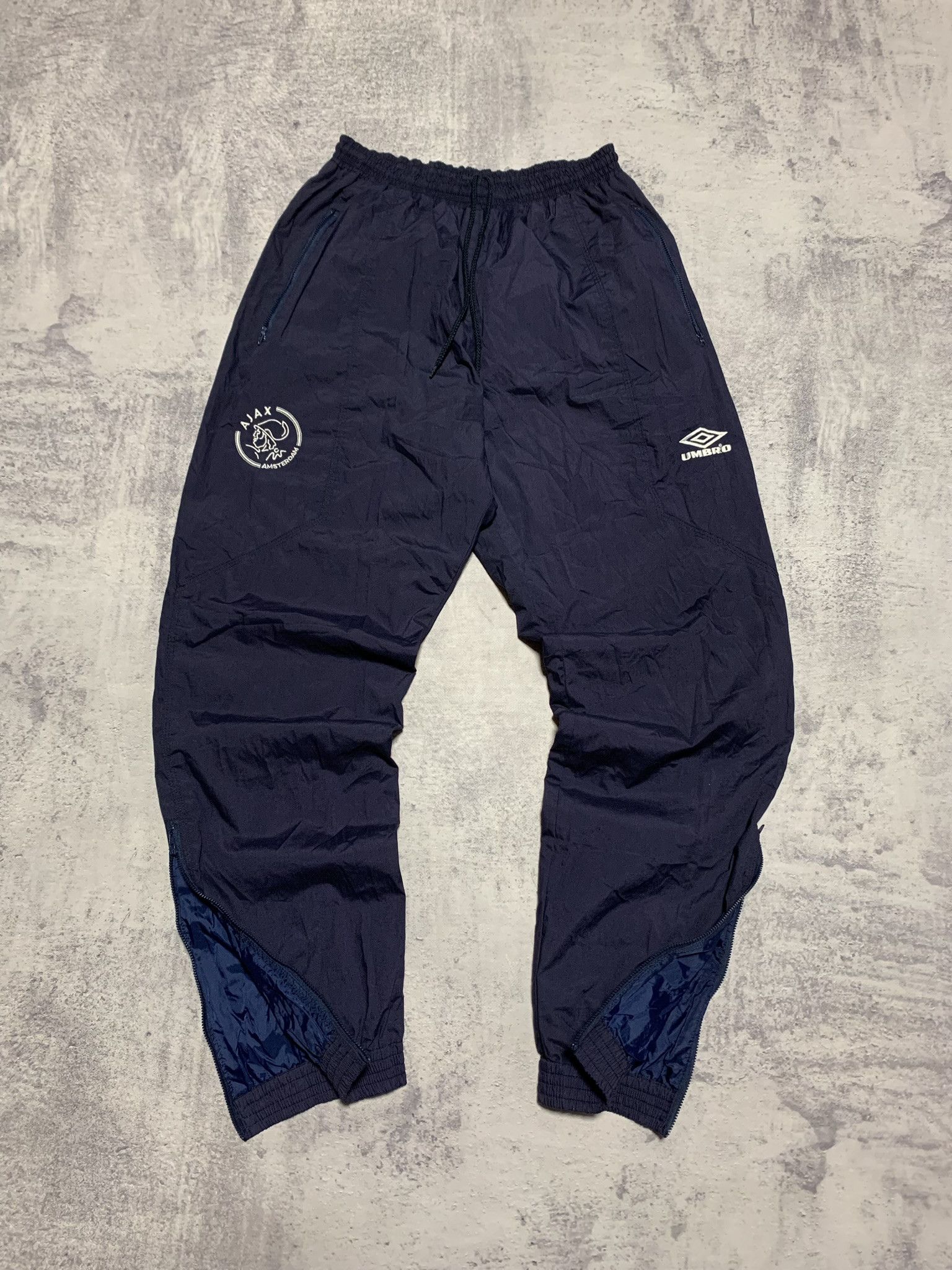 Umbro UMBRO AJAX AMSTERDAM 1998/1999 TRAINING FOOTBALL PANTS Size US 34 / EU 50 - 3 Thumbnail