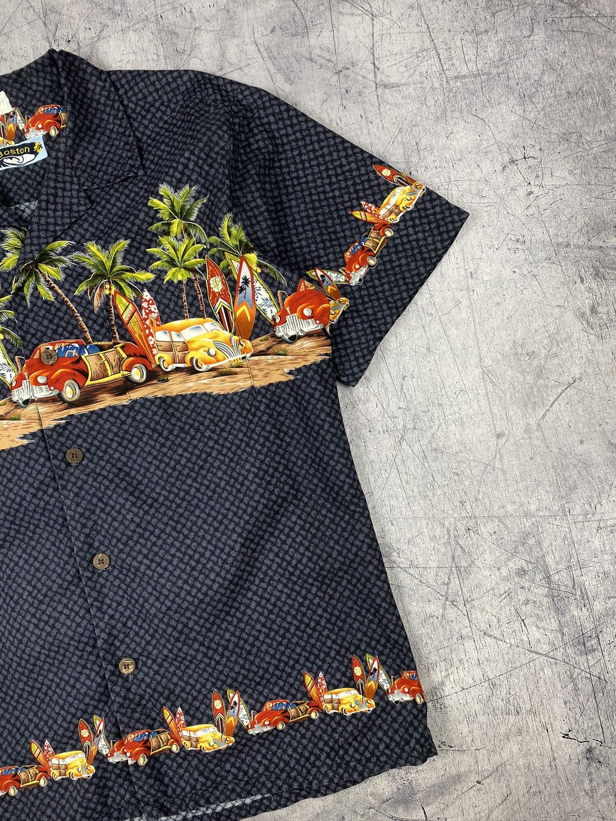 Vintage Vintage Boston Hawaii Crazy Shirt Button Up Size L Size US L / EU 52-54 / 3 - 4 Thumbnail