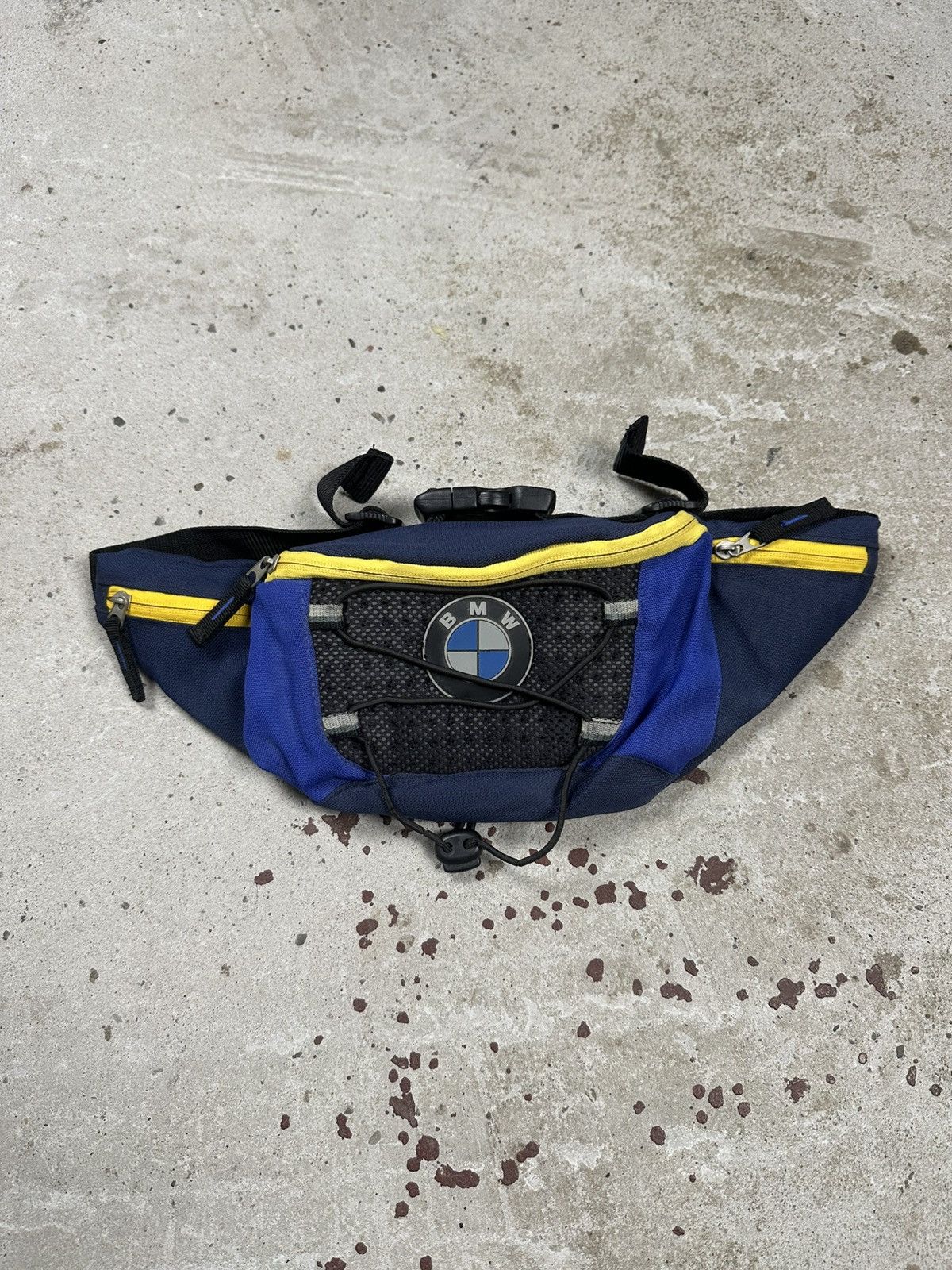 BMW Vintage Y2K BMW Big Logo Waist Bag Rare Size ONE SIZE - 1 Thumbnail