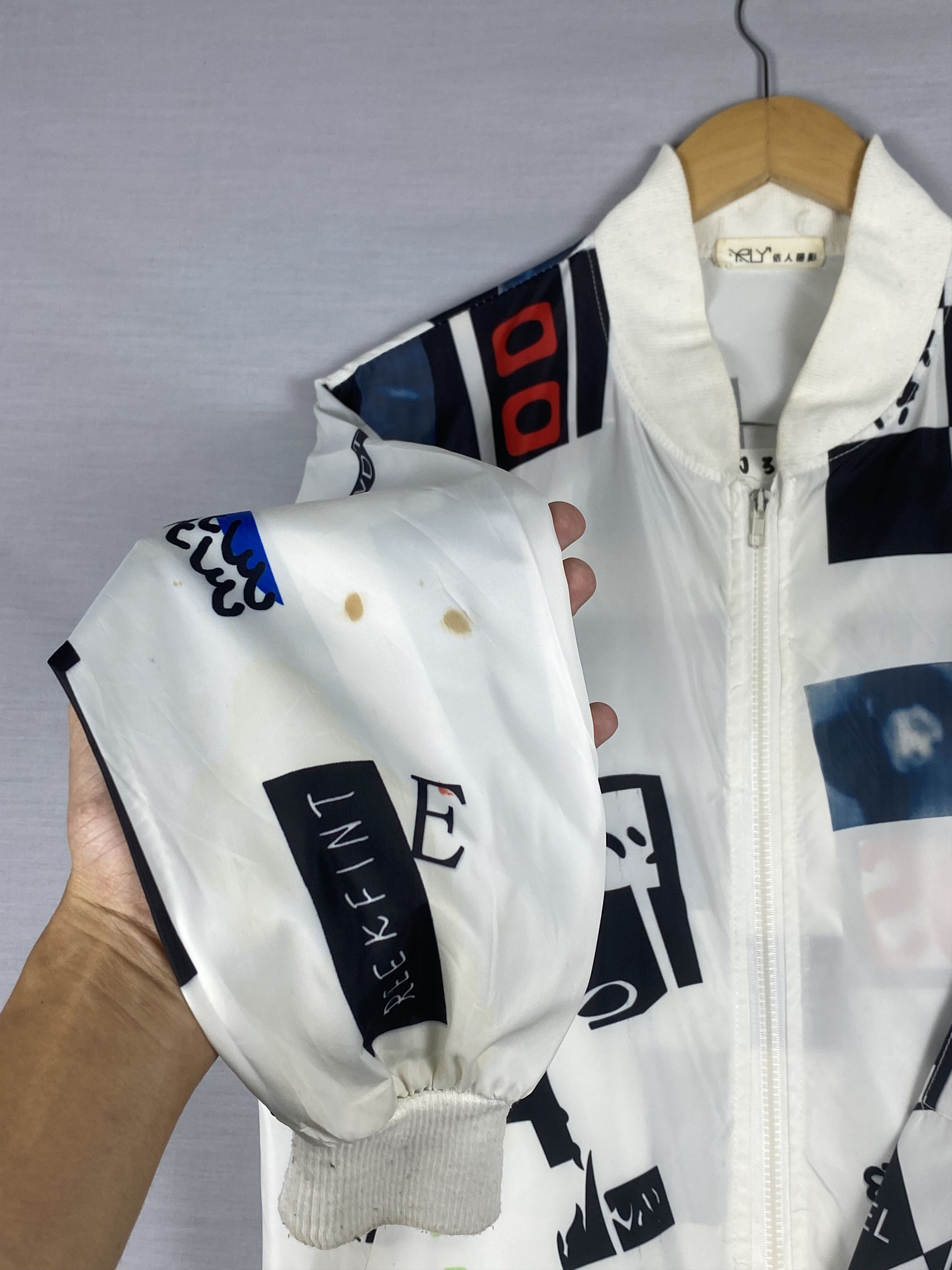 Japanese Brand Vintage Japanese Brand Many Art Zip Up Light Jacket Size US S / EU 44-46 / 1 - 8 Thumbnail