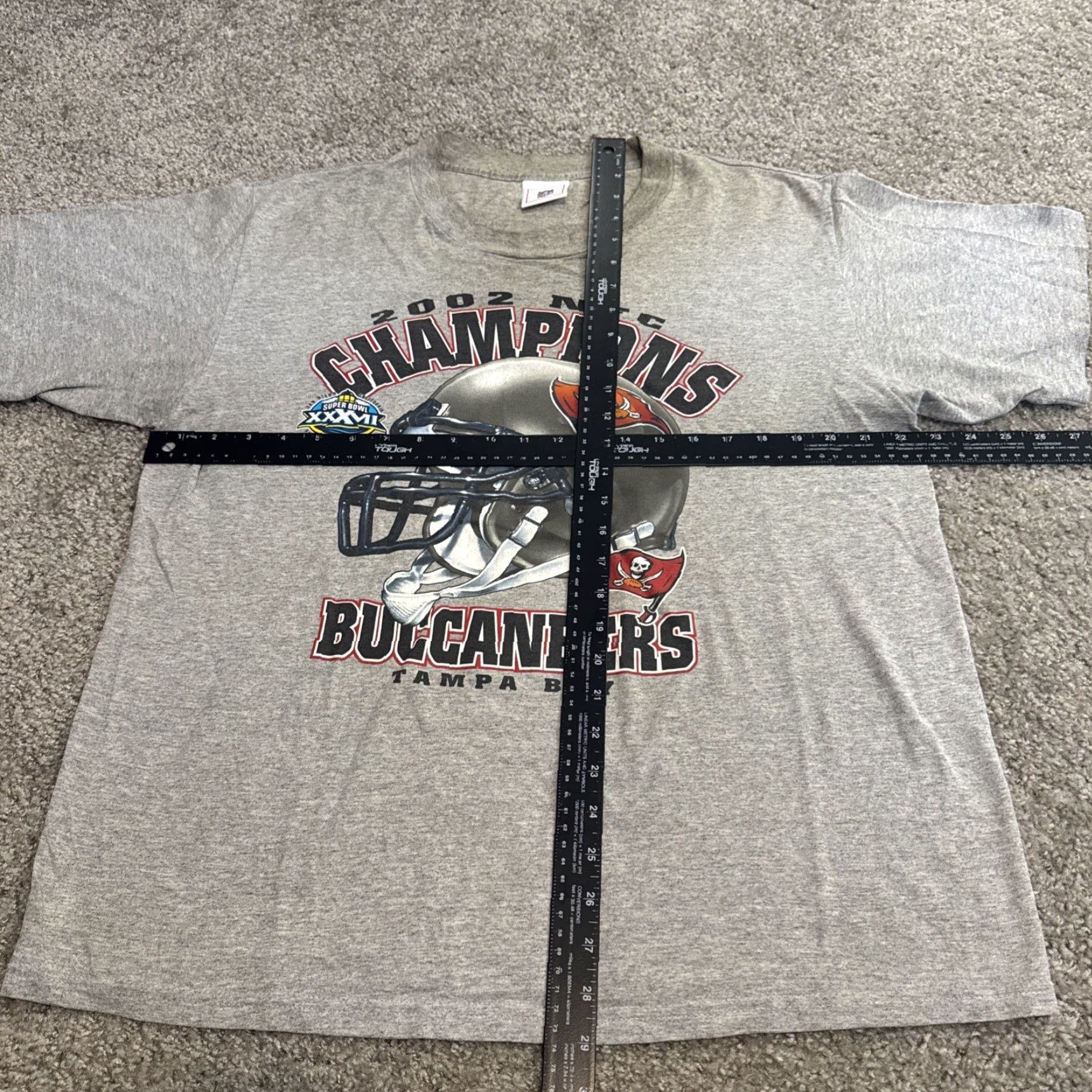 NFL VINTAGE Tampa Bay Buccaneers NFL Football T-Shirt XL Gray Men’s XL? Size US XL / EU 56 / 4 - 6 Thumbnail