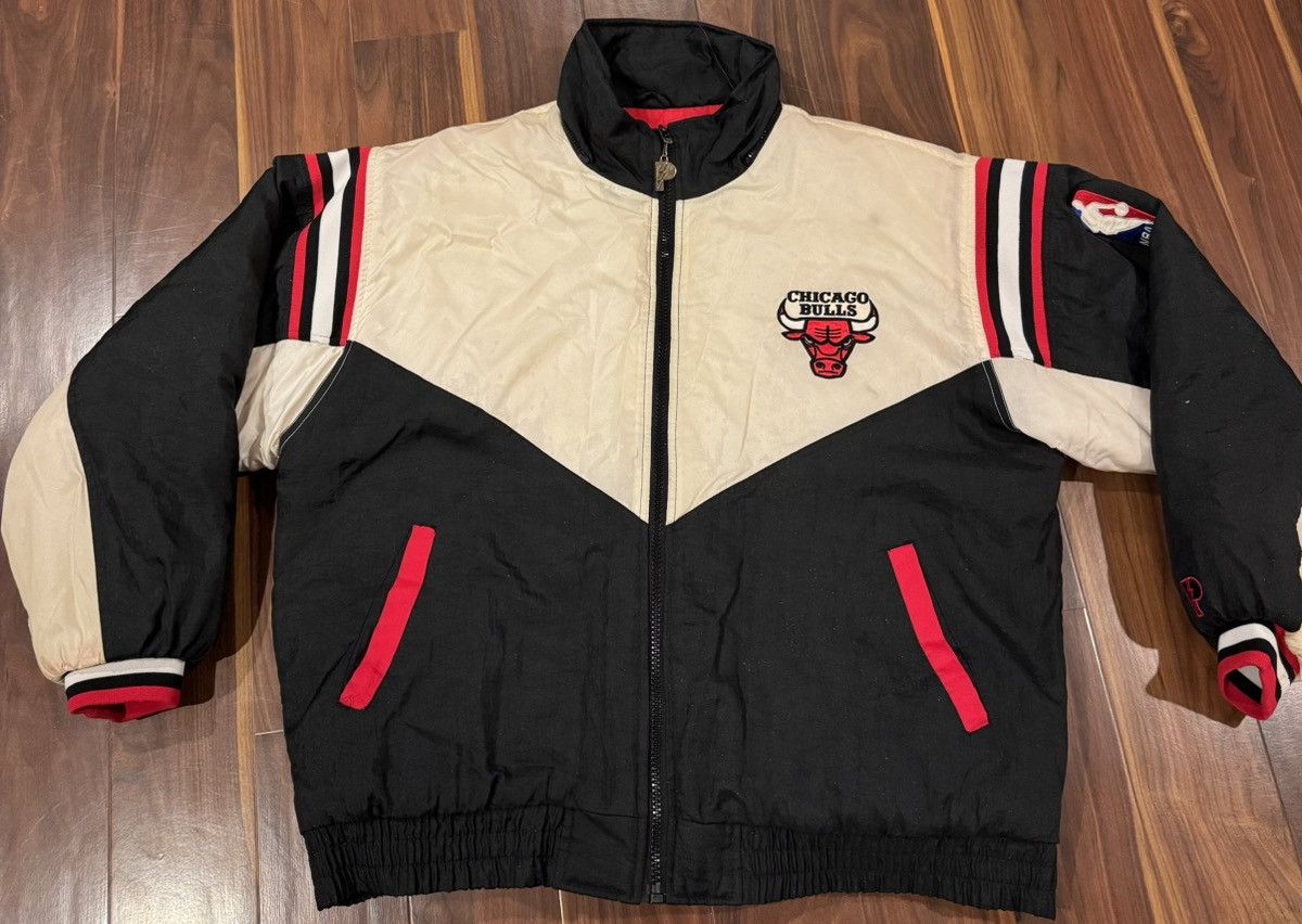 Pro Player 90s Pro Player Chicago Bulls Jacket – Made in Korea – XL Size US XL / EU 56 / 4 - 1 Thumbnail