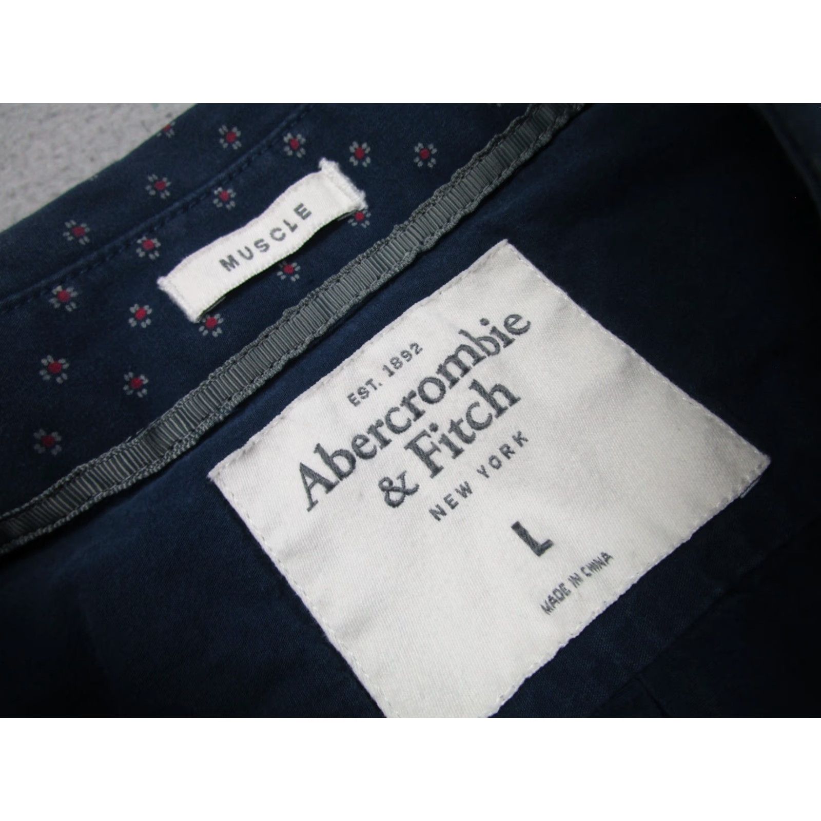 Abercrombie & Fitch VINTAGE Abercrombie & Fitch Shirt Mens Large Blue Polka Dot Slim Button-Down Long Sleeve Cotton 2000s Mens Size US L / EU 52-54 / 3 - 6 Thumbnail