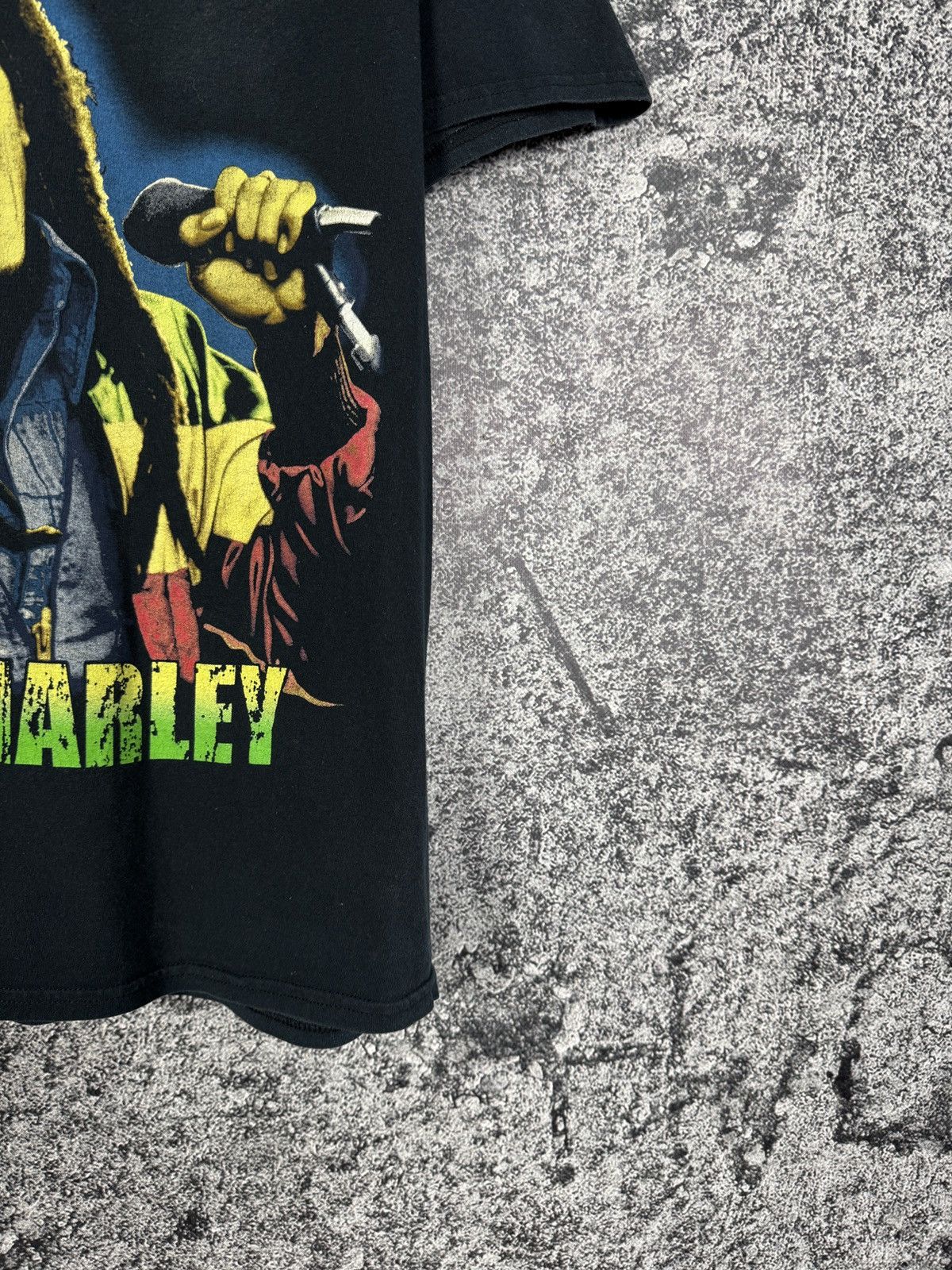 Band Tees Men’s Bob Marley T-Shirt Vintage Music Rap Hip-Hop Tee Sz L Size US L / EU 52-54 / 3 - 5 Thumbnail