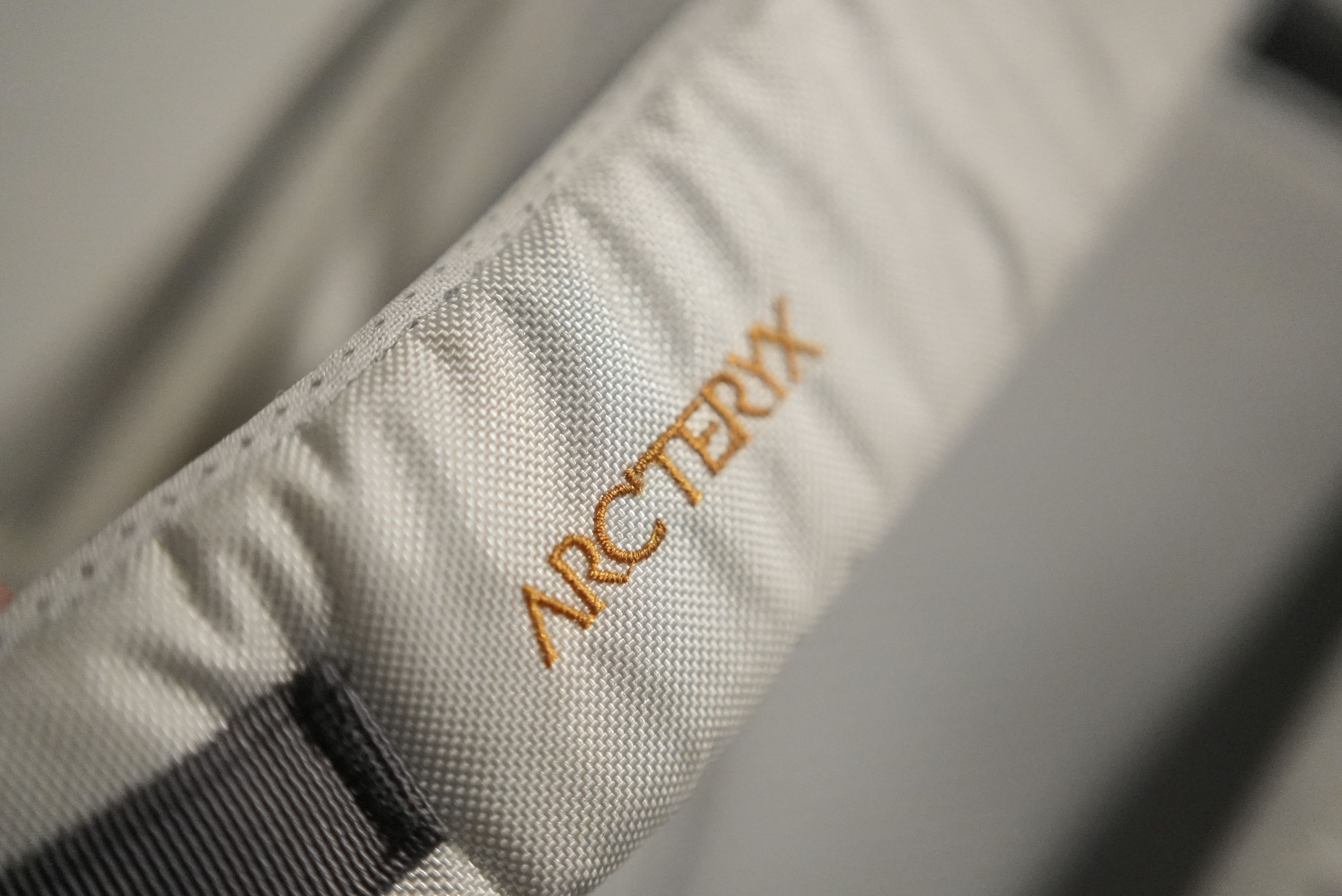 Arc'teryx × Beams Plus Arc'Teryx BEAMS Plus Mantis 26L Backpack (White) Size 26 - 6 Thumbnail
