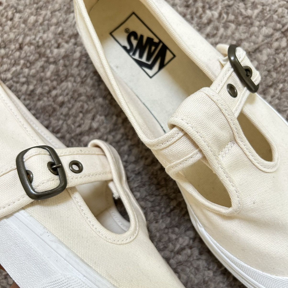 Vans Vans Mary Jane 93 Classics sz 8M / 9.5W Size US 8 / EU 41 - 2 Thumbnail