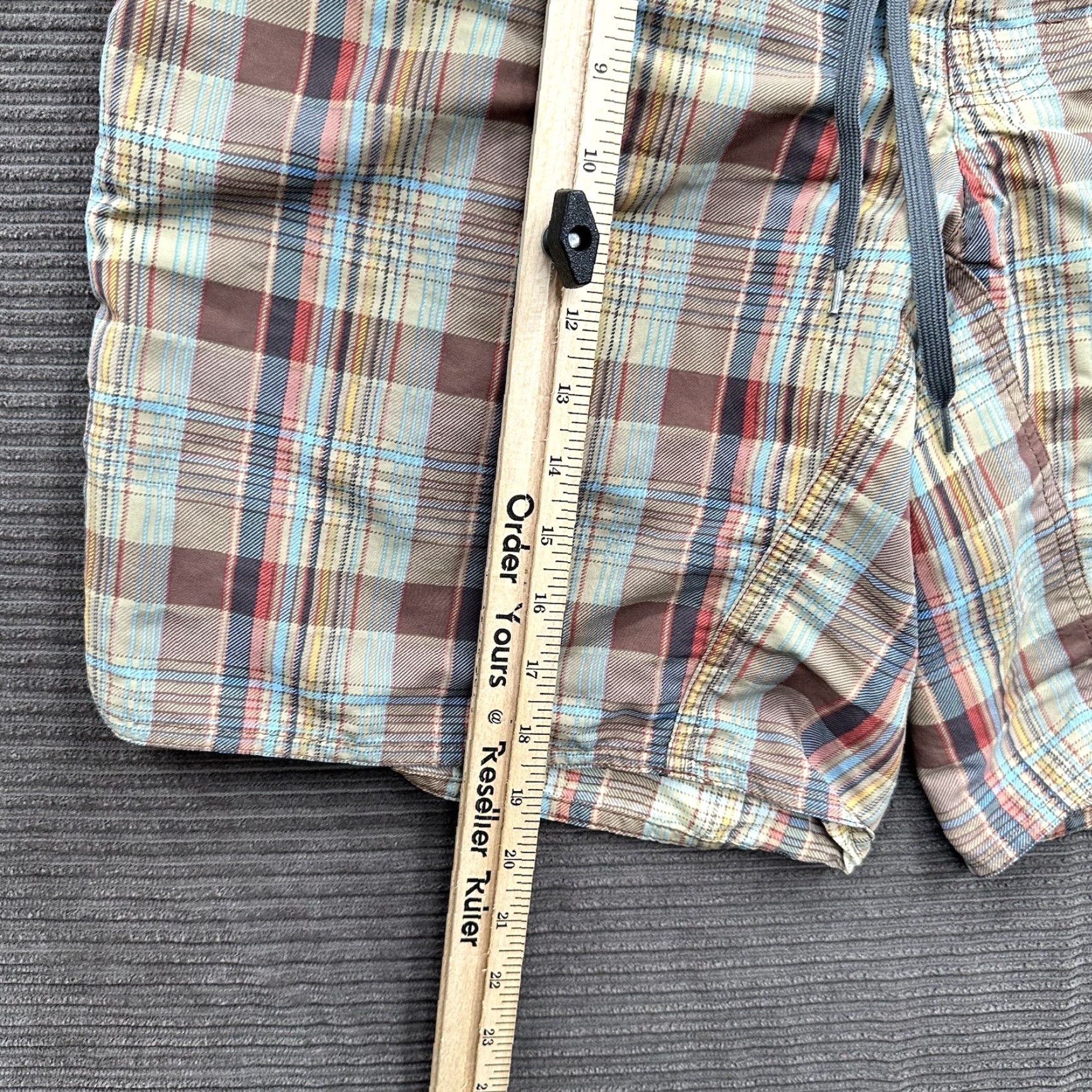 Patagonia Patagonia Shorts Men 32 Nylon Brown Plaid Beach Casual Size US 32 / EU 48 - 5 Thumbnail