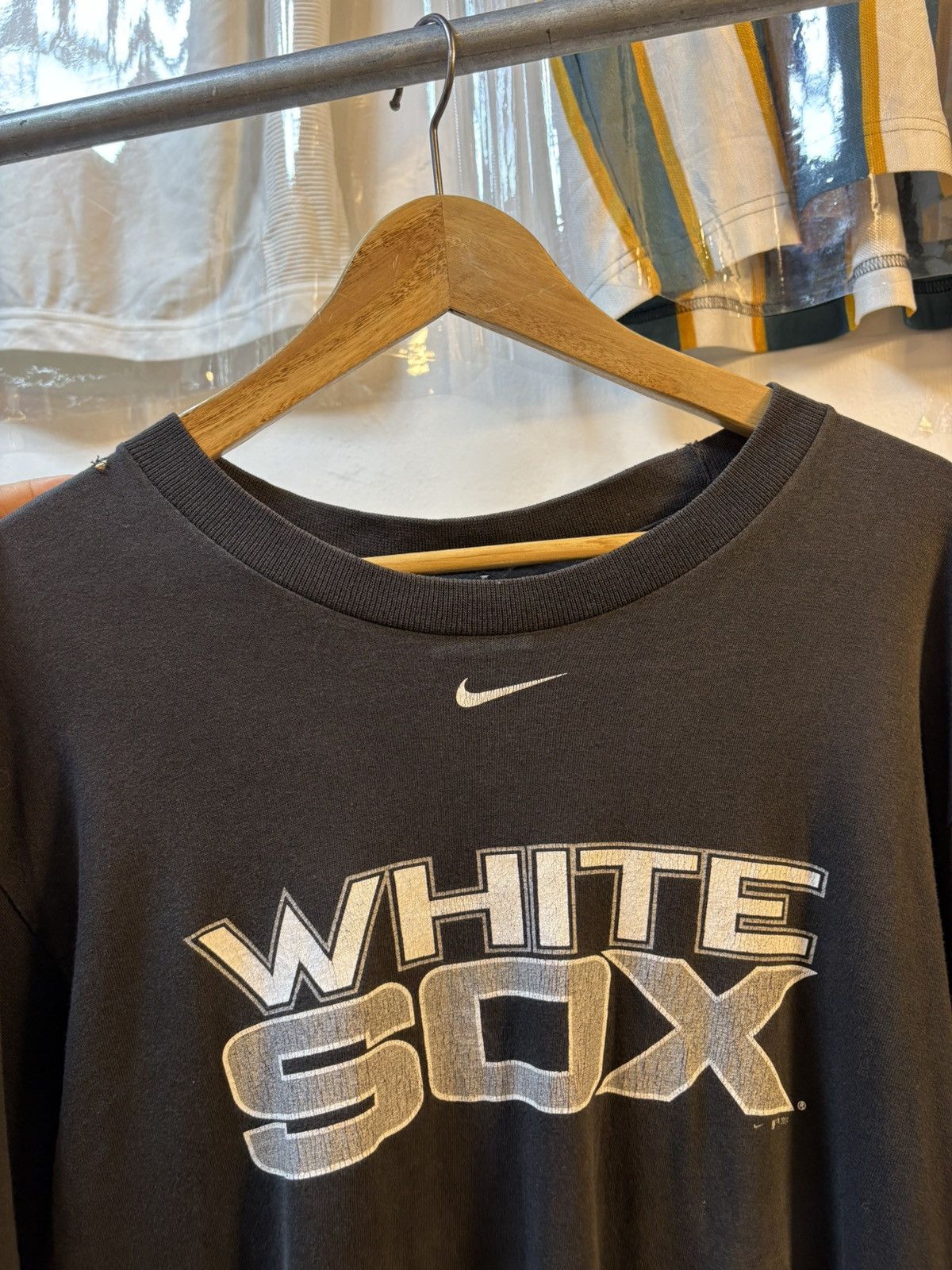 Nike Vintage Nike Team White Sox T-Shirt Size US M / EU 48-50 / 2 - 16 Thumbnail