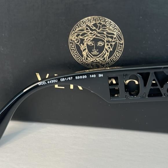 Versace New Versace 4430U Sunglasses GB1/81 - Black - Polar Dark Gre Size ONE SIZE - 5 Thumbnail