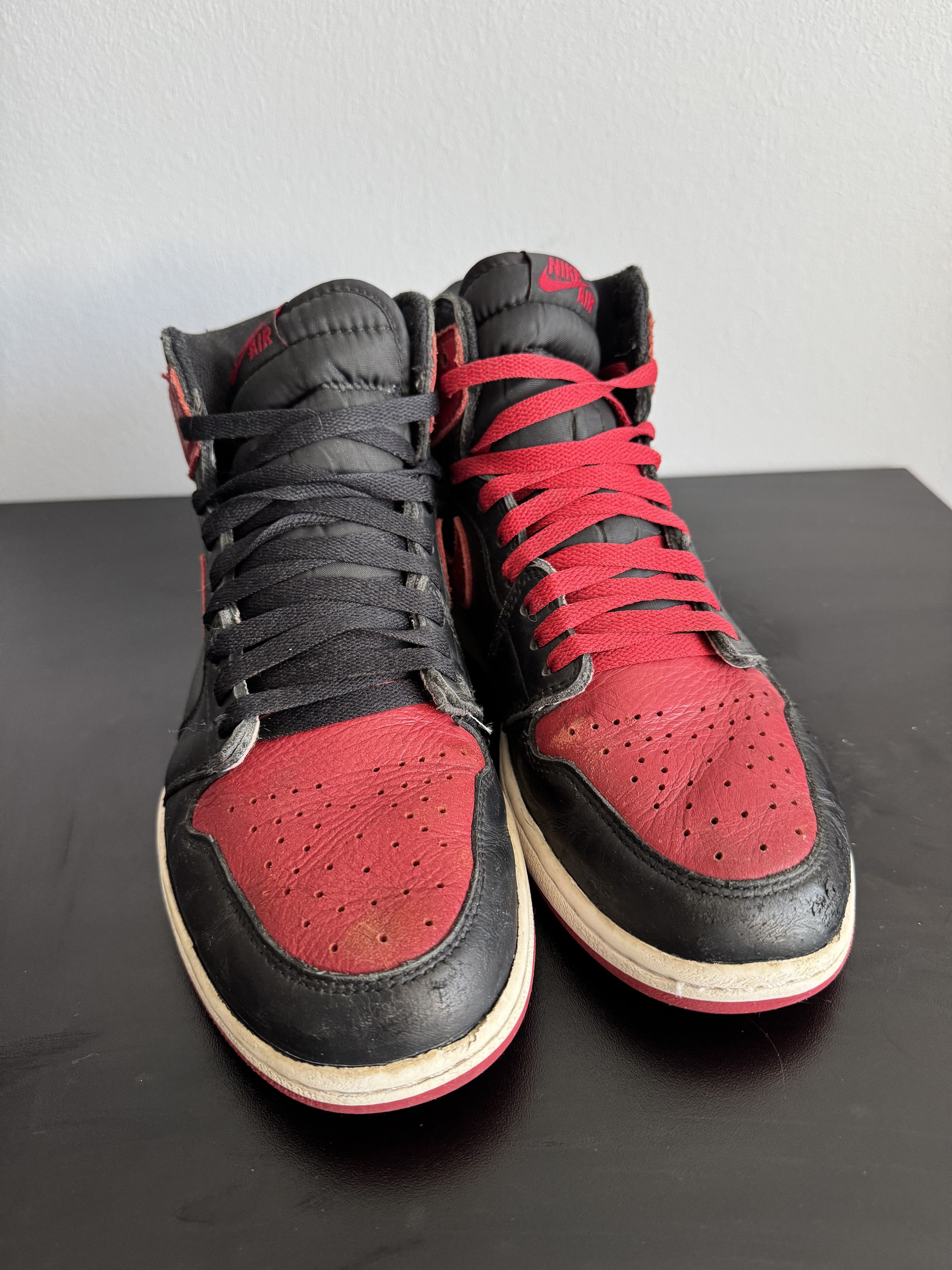 Jordan Brand 2016 Nike Air Jordan 1 High Bred Banned red OG Size US 9.5 / EU 42-43 - 4 Thumbnail