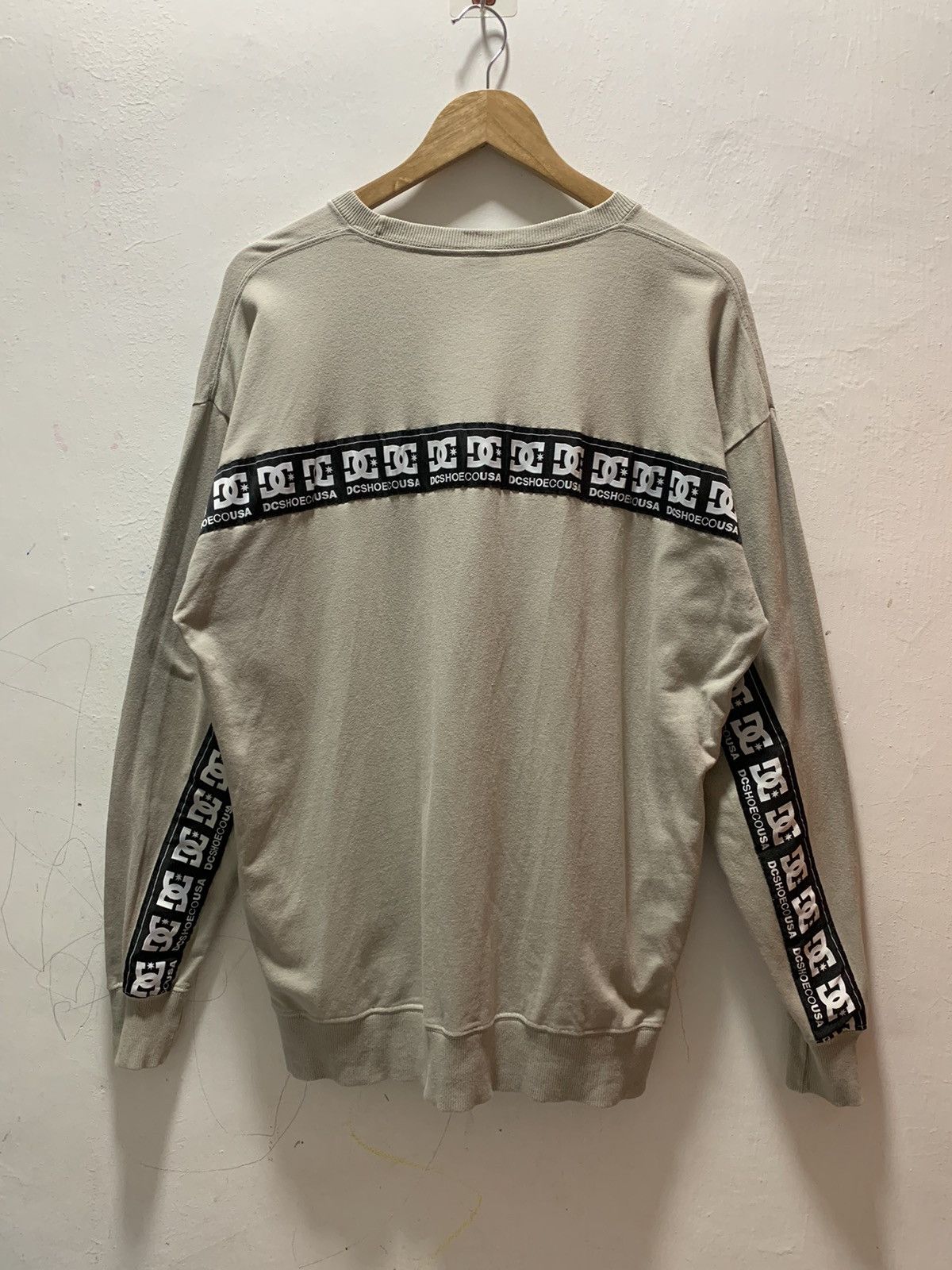 DC DC SHOE CO USA X GYDA SWEATSHIRT Size US XXL / EU 58 / 5 - 8 Thumbnail