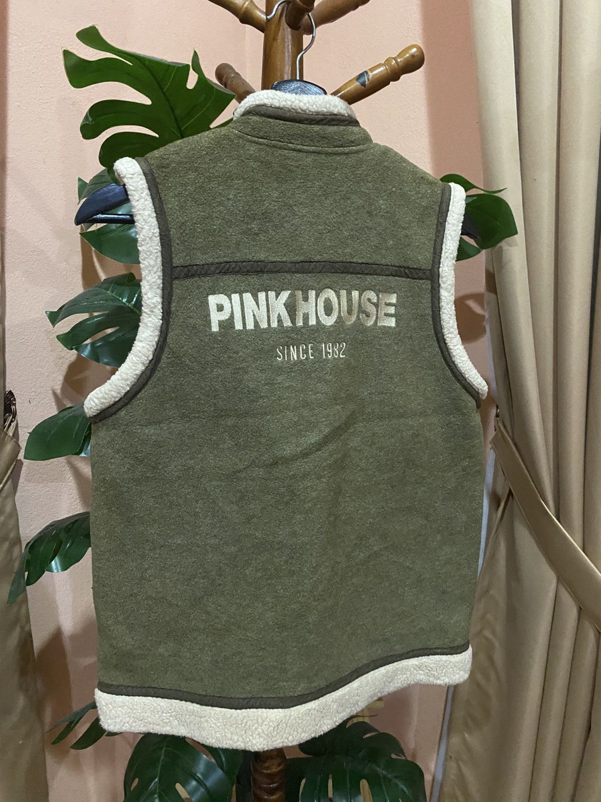 Pink House Pink House Vintage Sherpa Fleece Vest – Retro Outdoor Style Size US M / EU 48-50 / 2 - 10 Thumbnail
