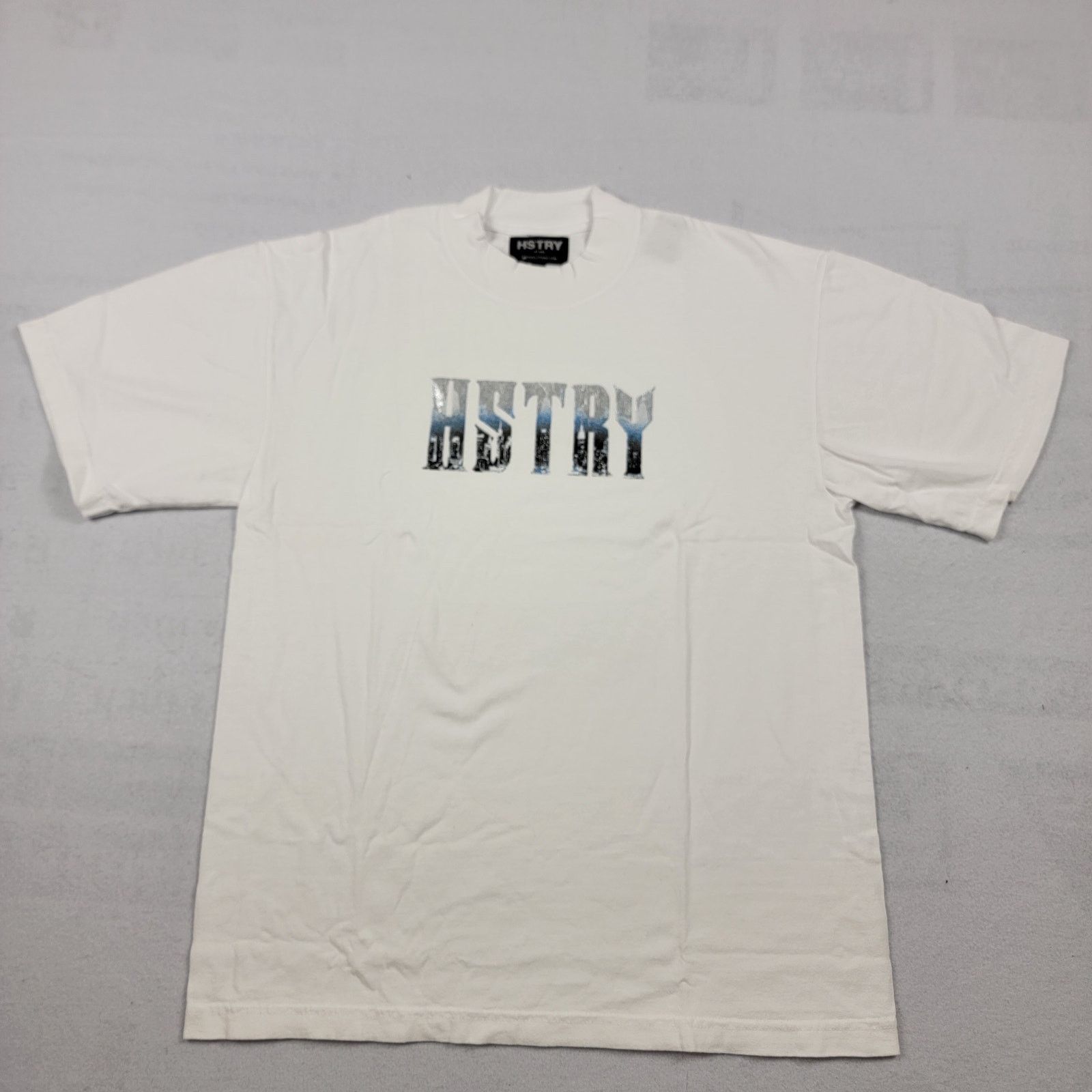 Nas Hstry by NAS White Tshirt Metallic Skyline Mens Sz S 740-742 Size US S / EU 44-46 / 1 - 1 Thumbnail