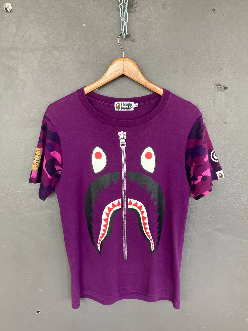 Bape Bape WGM Purple Camo Shark Tee Size US S / EU 44-46 / 1 - 1 Thumbnail