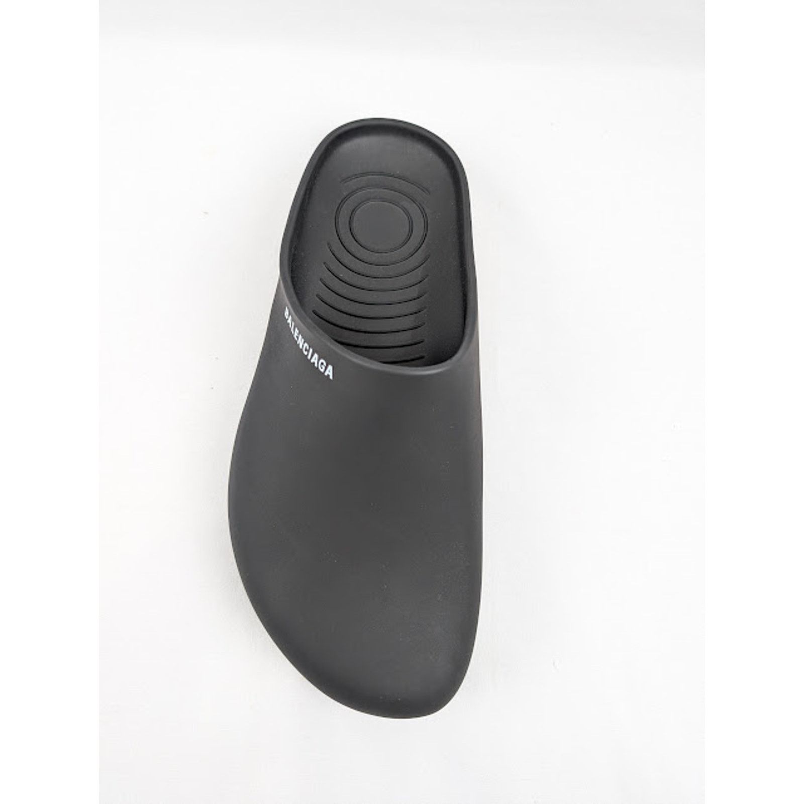 o1rshd1 Q:4 / Pool Closed Logo Slides in Black/White