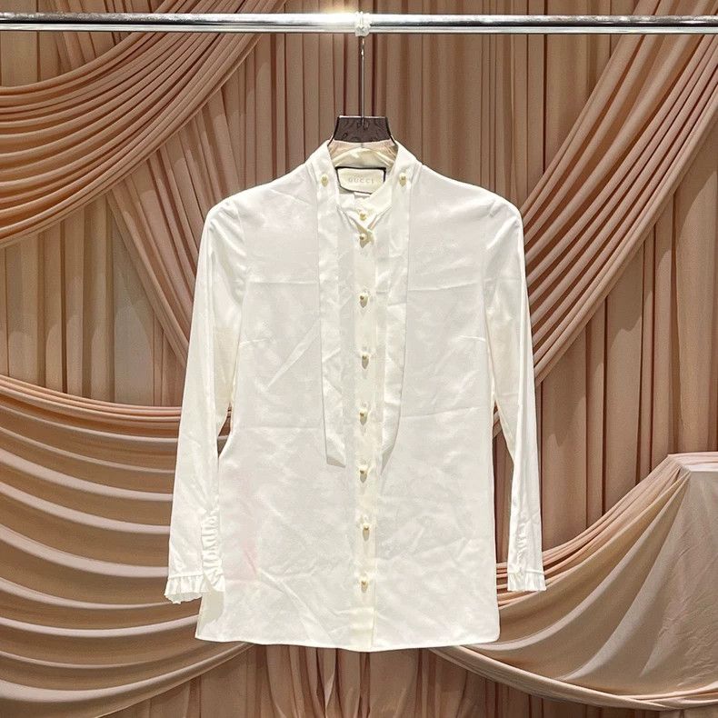 Gucci Gucci Silk pearl button ribbon shirt 2505-Nextarrow Size XS / US 0-2 / IT 36-38 - 1 Thumbnail