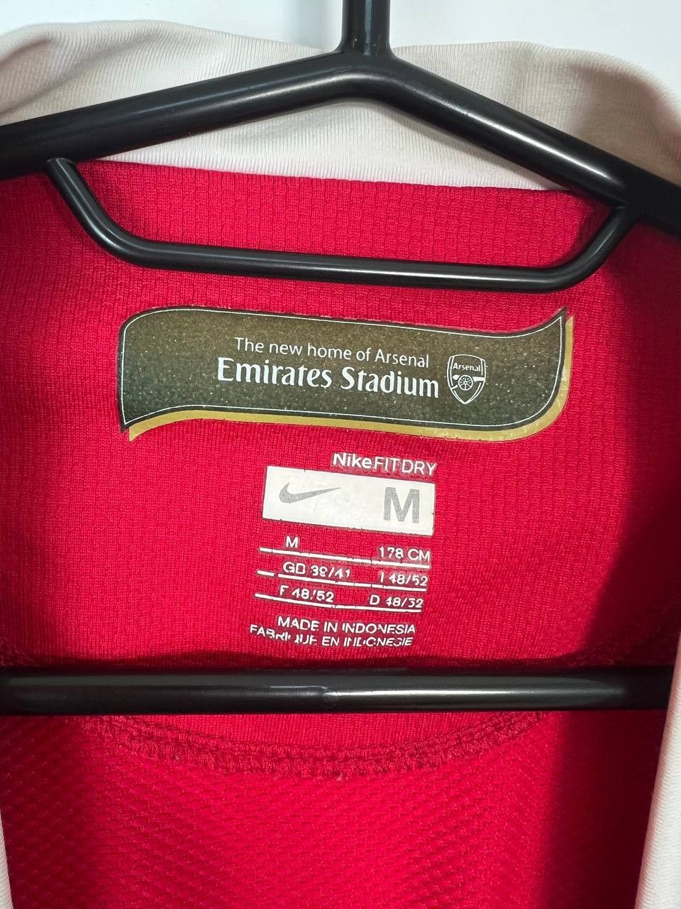 Nike ARSENAL 2006 2008 HOME FOOTBALL JERSEY NIKE146769-616 Sz M Size US M / EU 48-50 / 2 - 3 Thumbnail